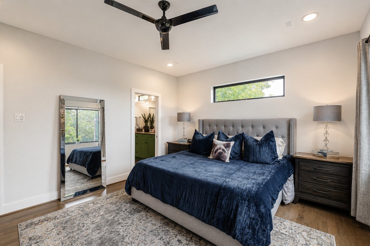 3514 Arlington Street, Houston, TX 77018 Luxury owner's suite offering plenty of room for large furniture while maintaining an open, relaxing atmosphere.Photos reflect previous furnishings. Home is currently vacant. Furnishings shown are for illustrative purposes only.