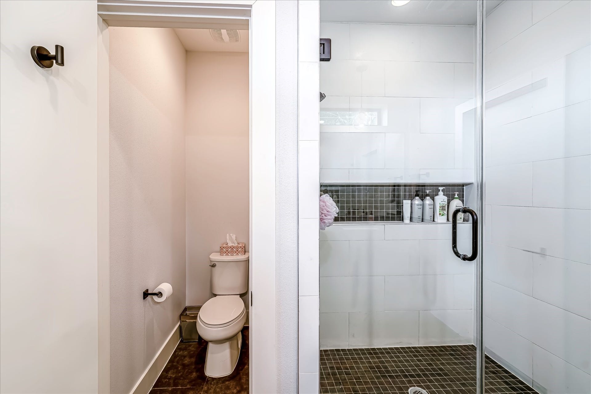 3514 Arlington Street, Houston, TX 77018 Beautifully designed bathroom offering comfort, style, and functionality.