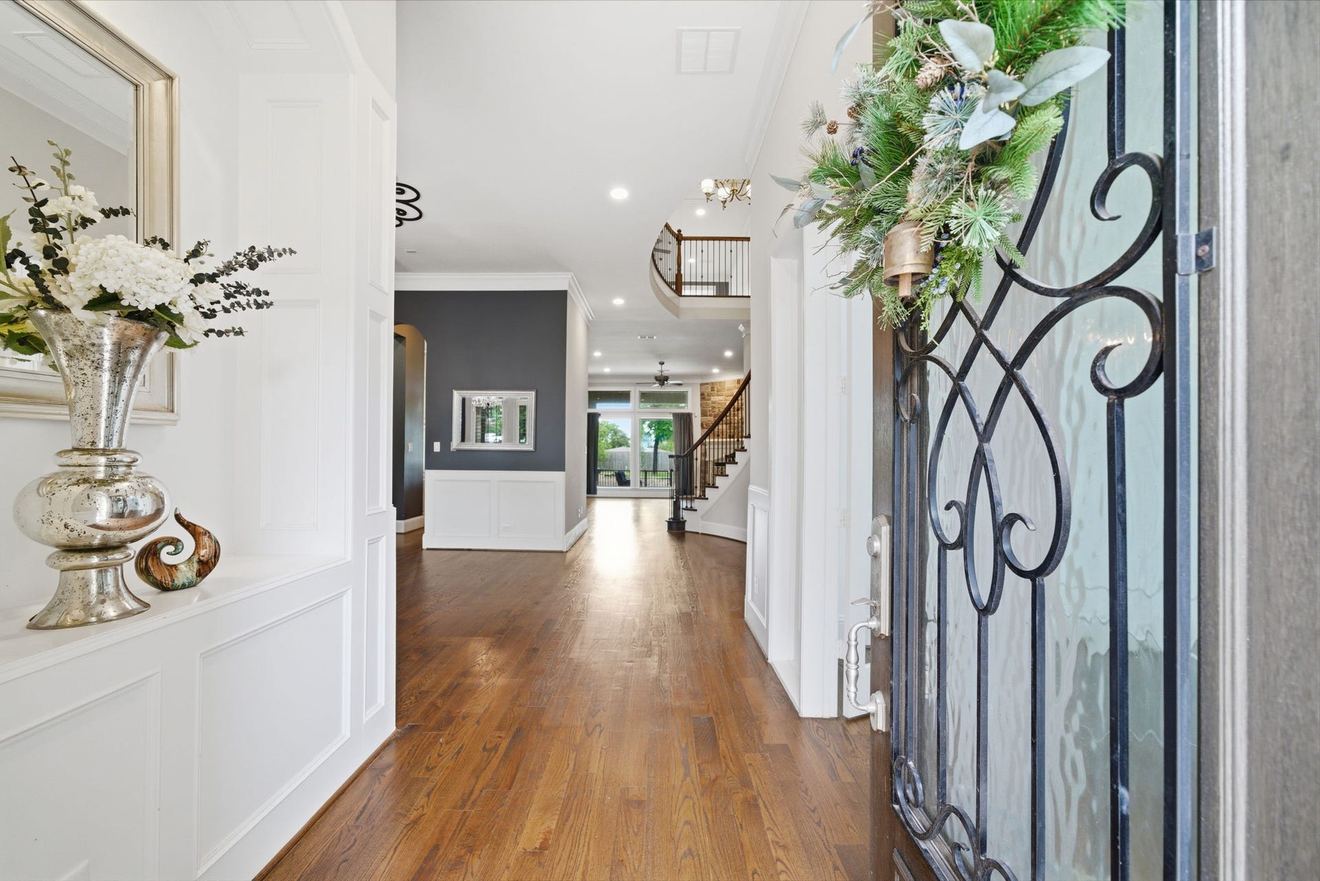 1510 Whispering Pines Drive, Houston, TX 77055 Impressive entry with hardwood floors and high ceilings.