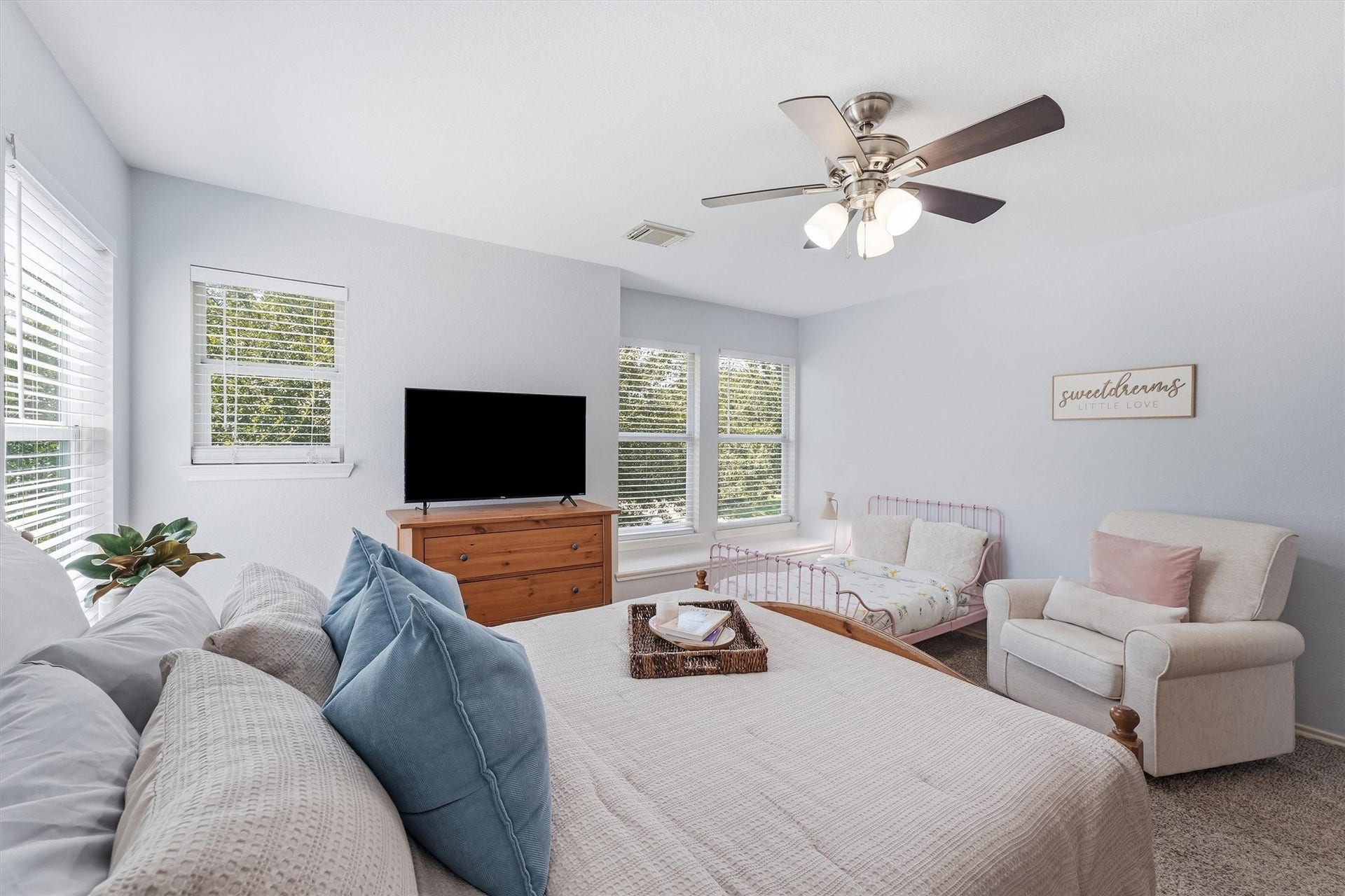 4031 Dogwood Hill Street, Pasadena, TX 77503 4031 Dogwood Hill Street, Pasadena, TX 77503