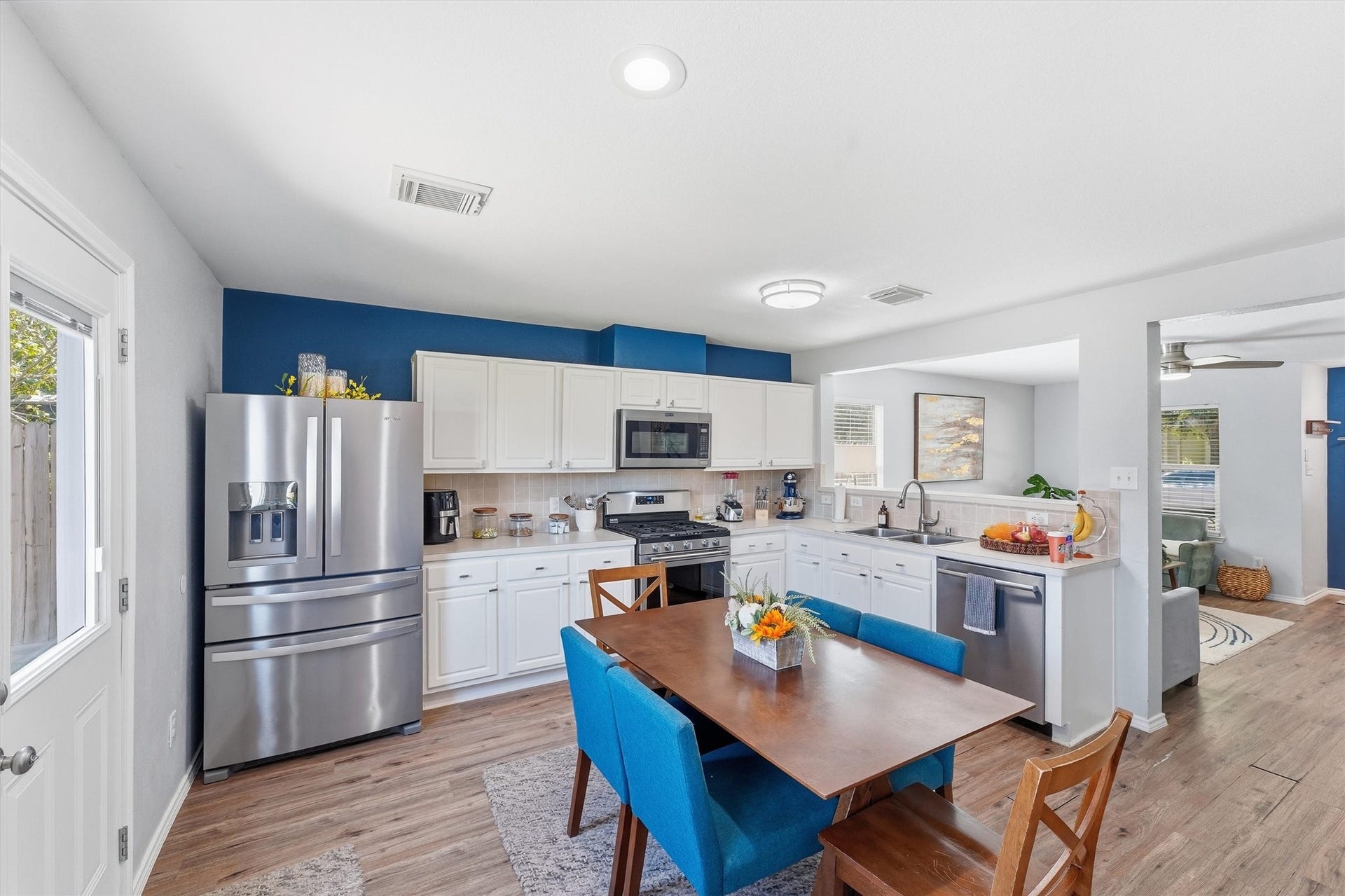 4031 Dogwood Hill Street, Pasadena, TX 77503 4031 Dogwood Hill Street, Pasadena, TX 77503