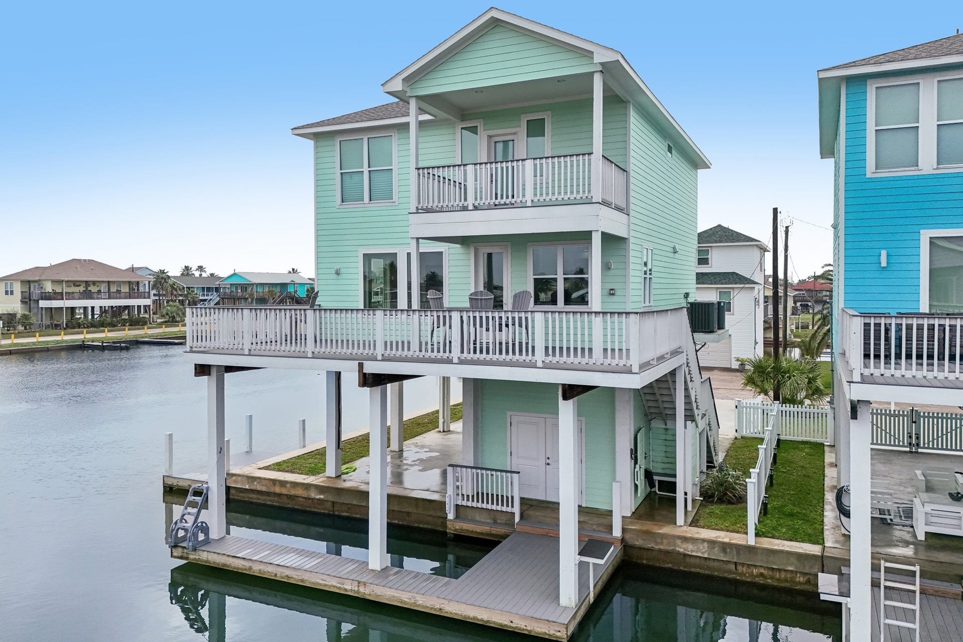 16700 Montego Way, Jamaica Beach, TX 77554 16700 Montego Way, Jamaica Beach, TX 77554
