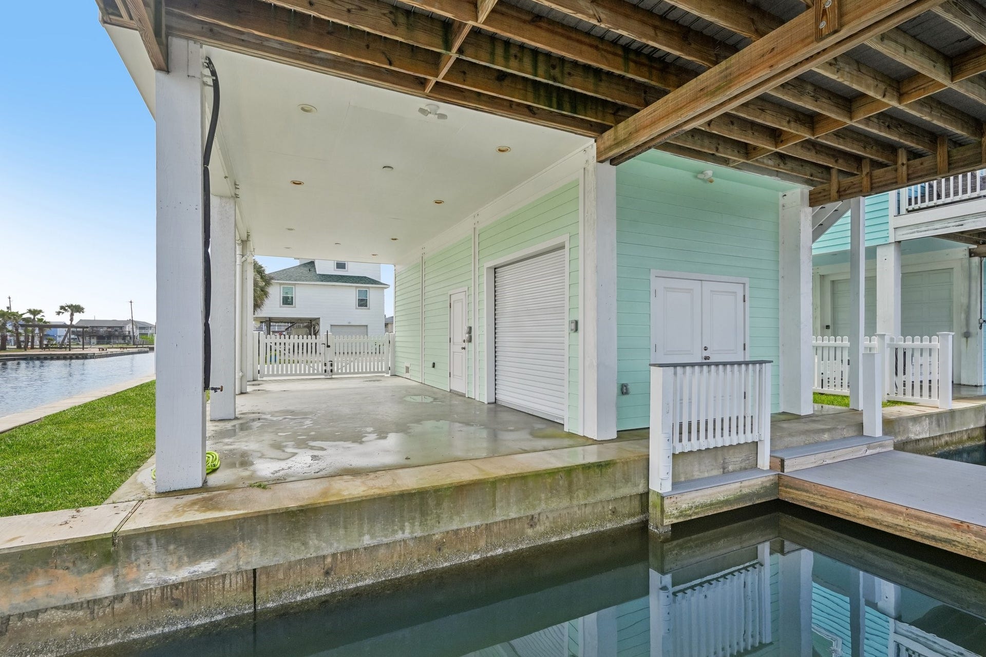 16700 Montego Way, Jamaica Beach, TX 77554 16700 Montego Way, Jamaica Beach, TX 77554