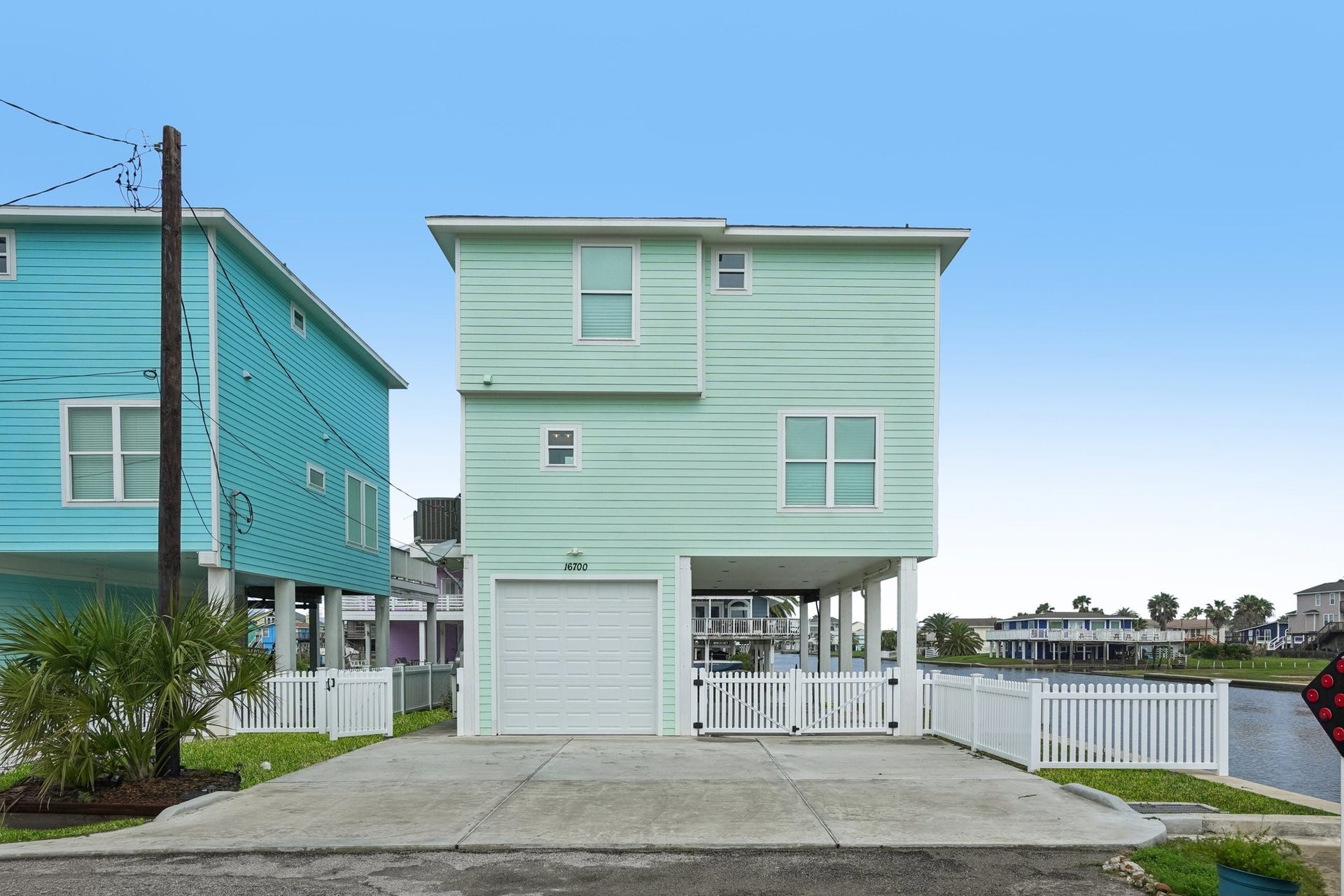 16700 Montego Way, Jamaica Beach, TX 77554 16700 Montego Way, Jamaica Beach, TX 77554