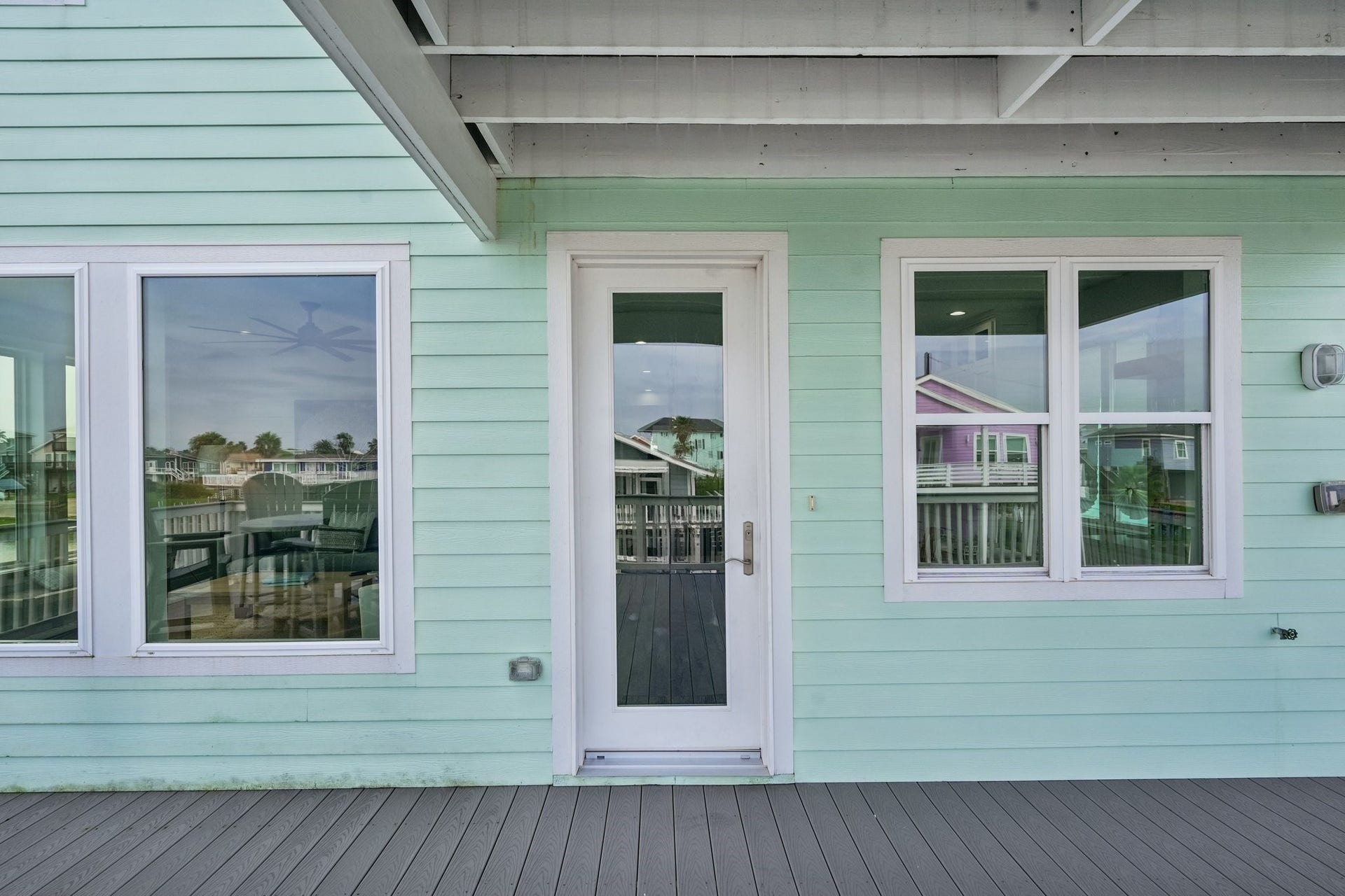 16700 Montego Way, Jamaica Beach, TX 77554 16700 Montego Way, Jamaica Beach, TX 77554