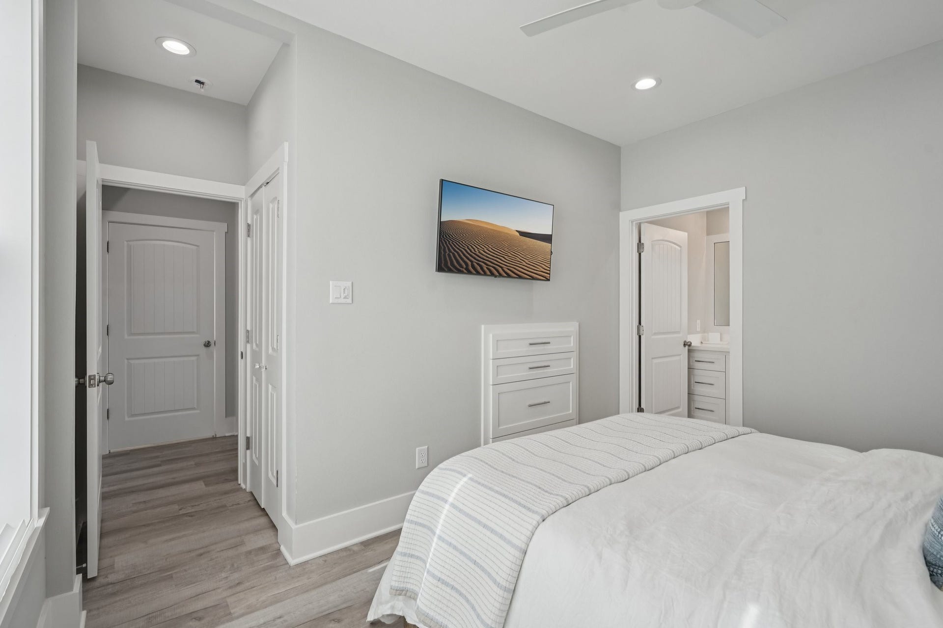 16700 Montego Way, Jamaica Beach, TX 77554 16700 Montego Way, Jamaica Beach, TX 77554