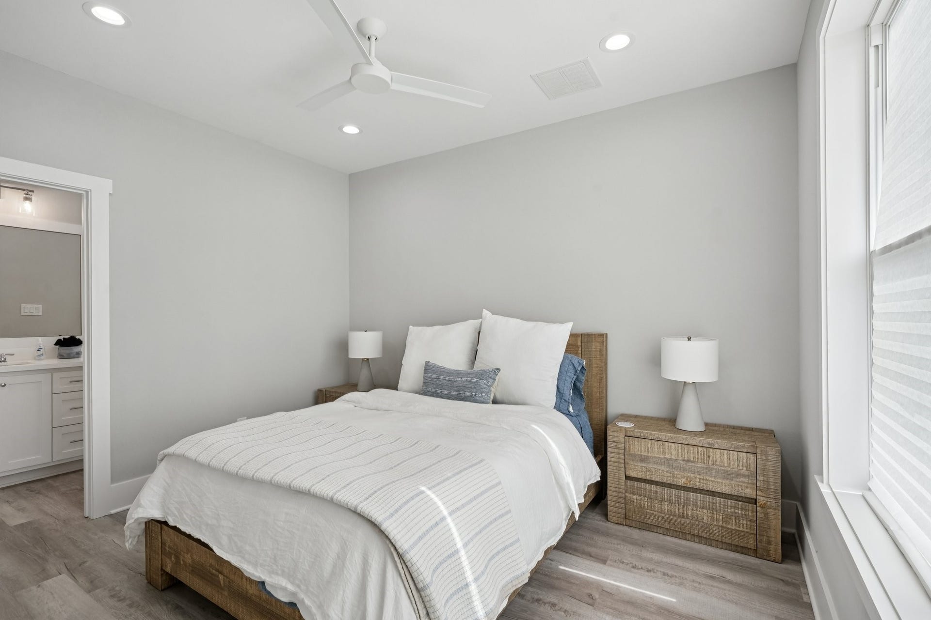 16700 Montego Way, Jamaica Beach, TX 77554 16700 Montego Way, Jamaica Beach, TX 77554