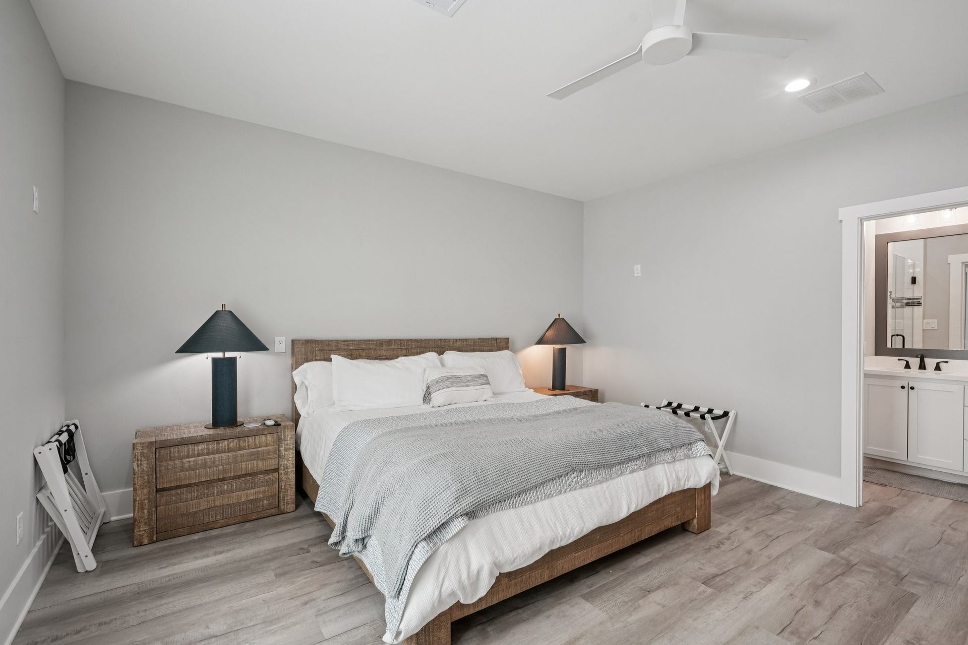 16700 Montego Way, Jamaica Beach, TX 77554 16700 Montego Way, Jamaica Beach, TX 77554
