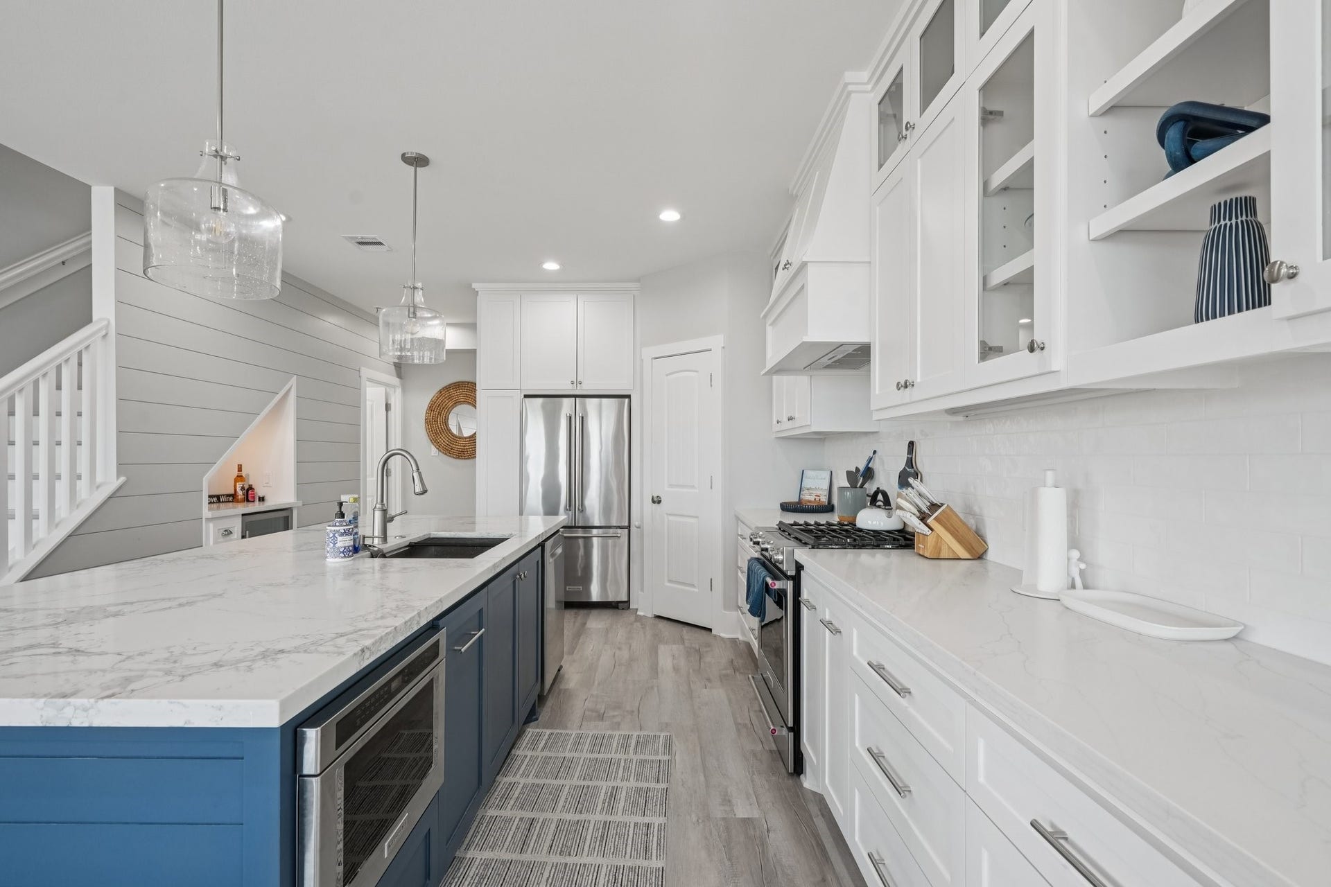 16700 Montego Way, Jamaica Beach, TX 77554 16700 Montego Way, Jamaica Beach, TX 77554