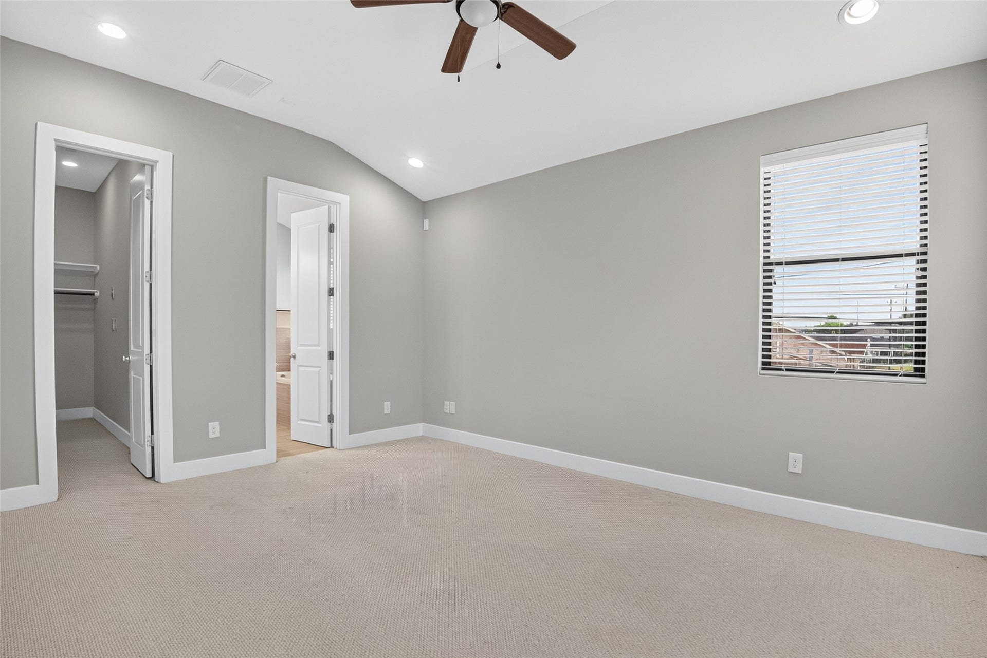 404 Drennan Street, Houston, TX 77003 Primary Bedroom