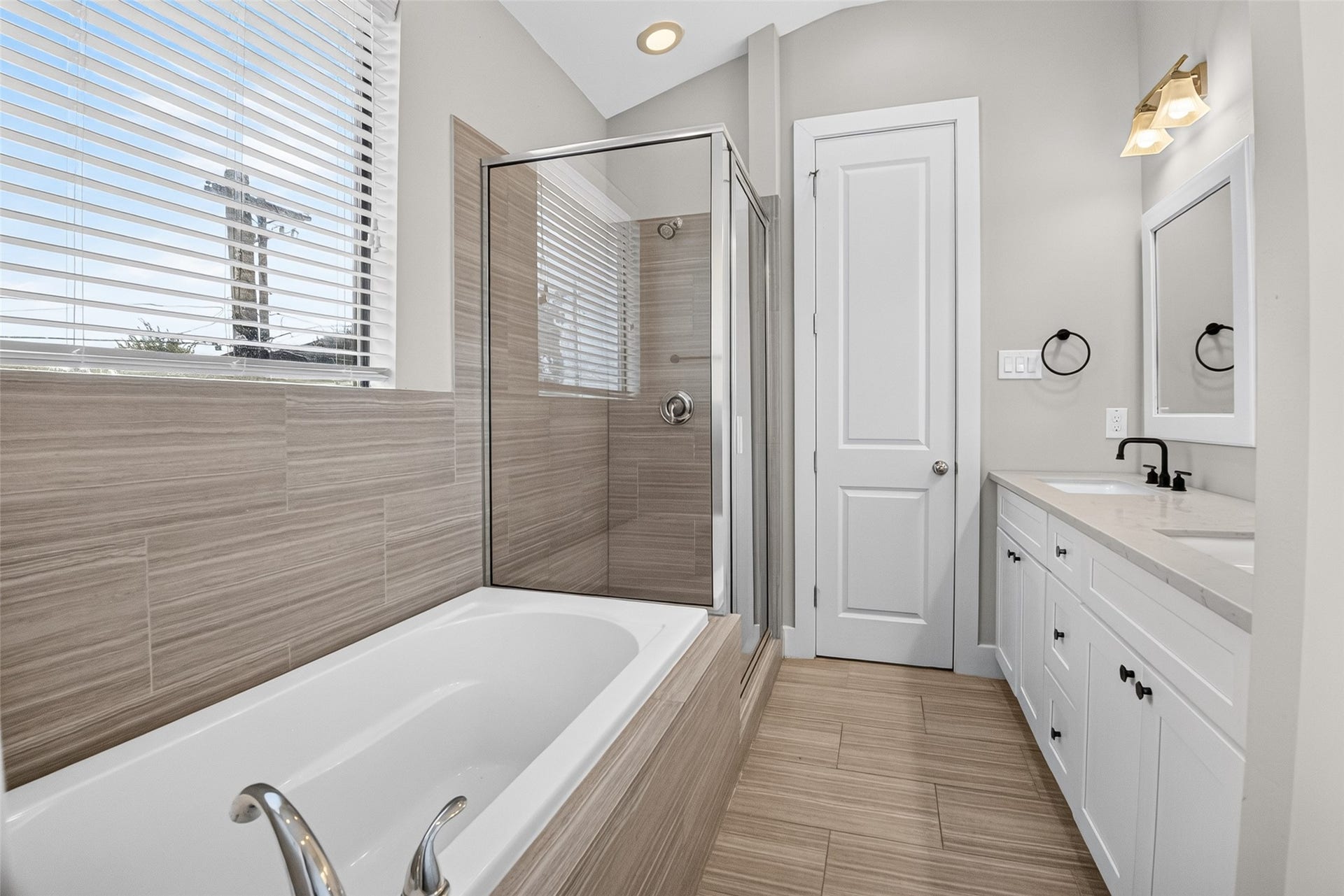 404 Drennan Street, Houston, TX 77003 Primary Bathroom; Soaking tub and Shower