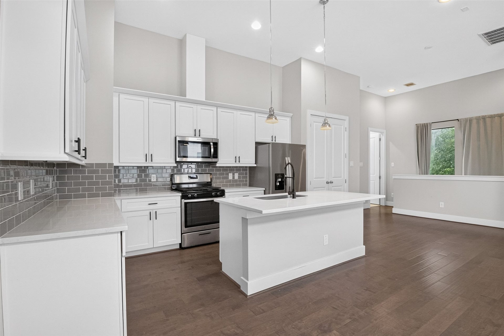 404 Drennan Street, Houston, TX 77003 404 Drennan Street, Houston, TX 77003