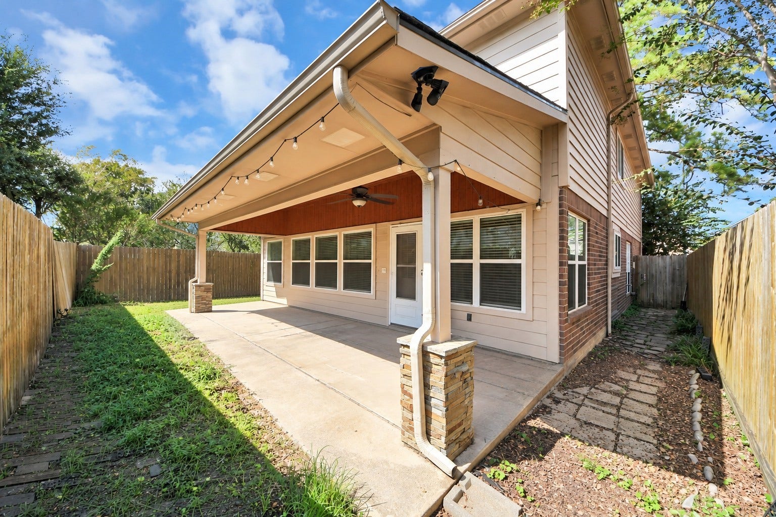 15007 Moss Boulder Court, Houston, TX 77084 15007 Moss Boulder Court, Houston, TX 77084