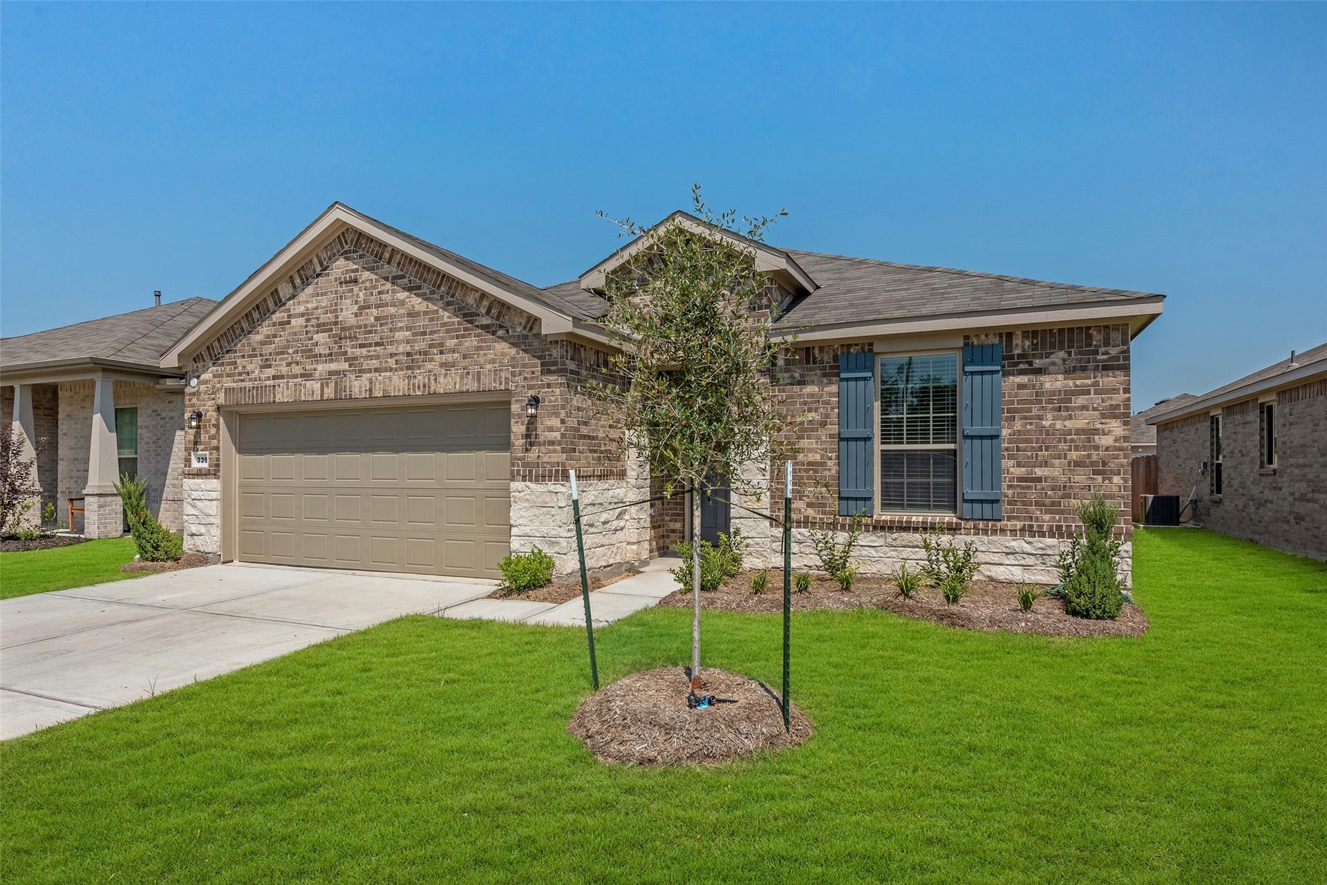 339 Lippizan Drive, Alvin, TX 77511