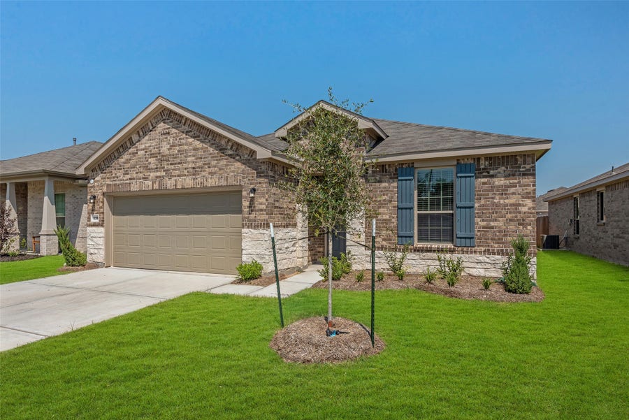 Property photo for 339 Lippizan Drive, Alvin, TX