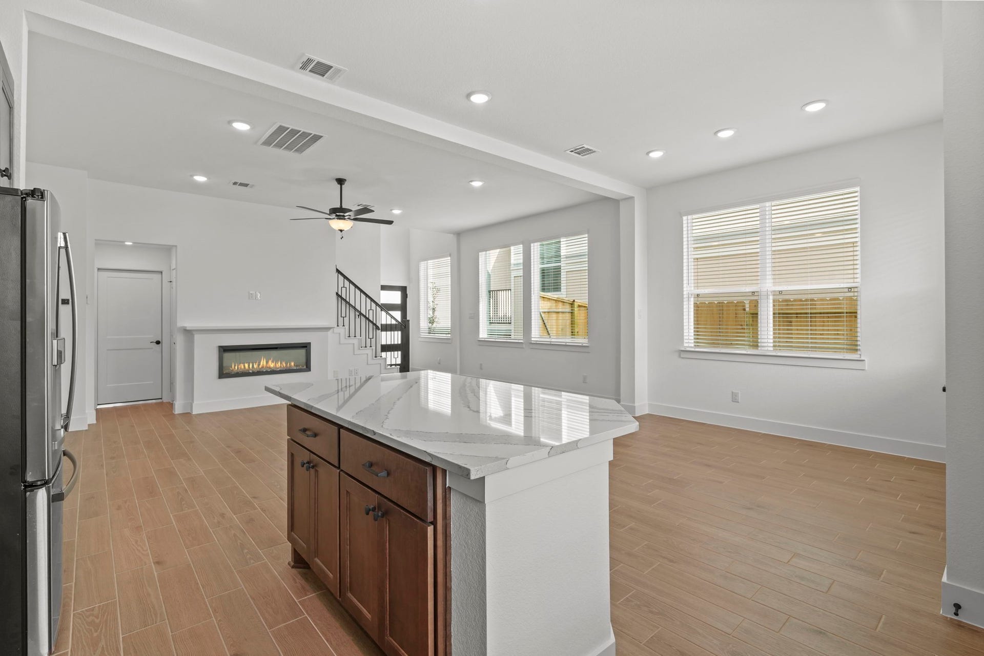 2811 Brandon Bluff Bend, Fulshear, TX 77441 2811 Brandon Bluff Bend, Fulshear, TX 77441