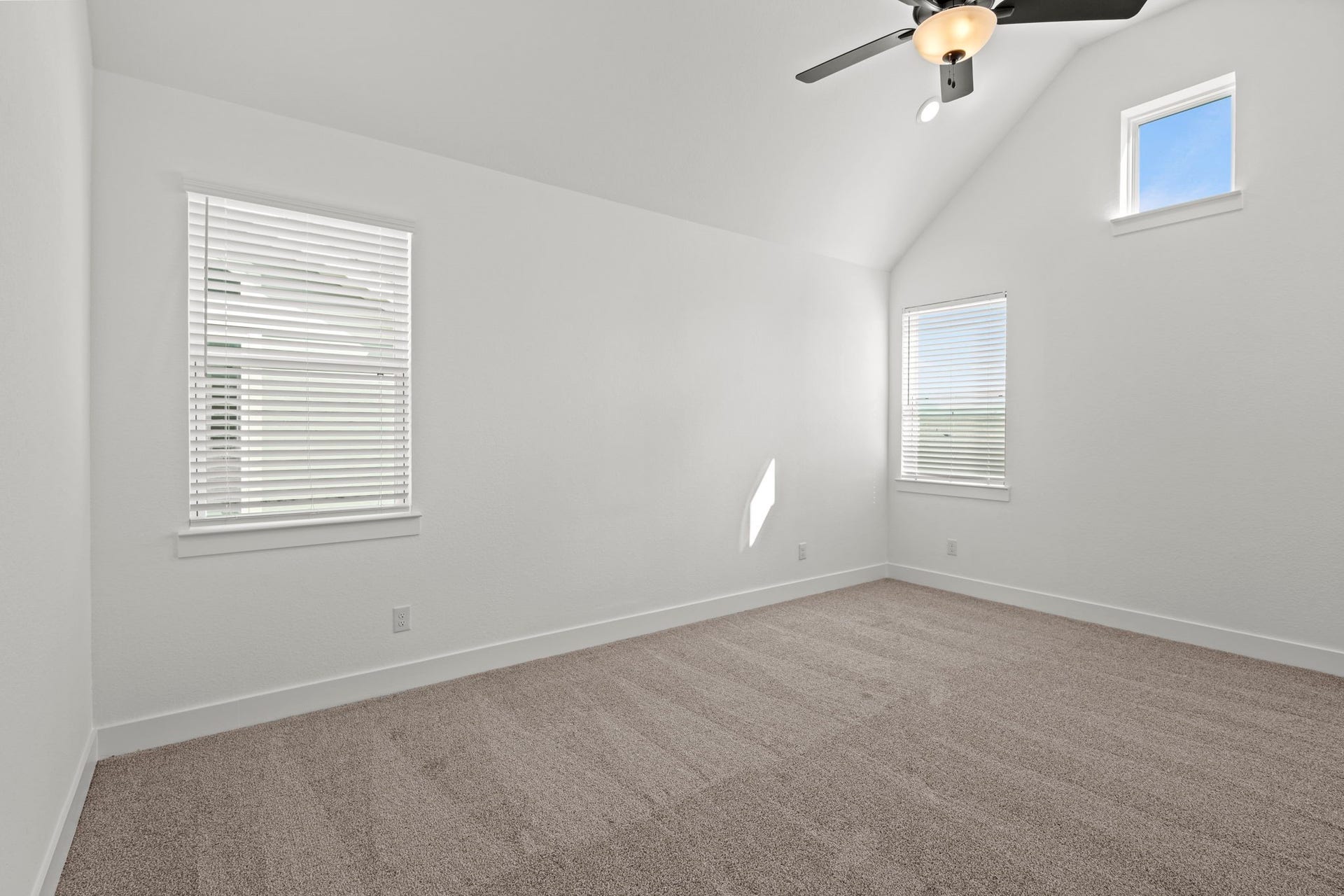 2811 Brandon Bluff Bend, Fulshear, TX 77441 2811 Brandon Bluff Bend, Fulshear, TX 77441