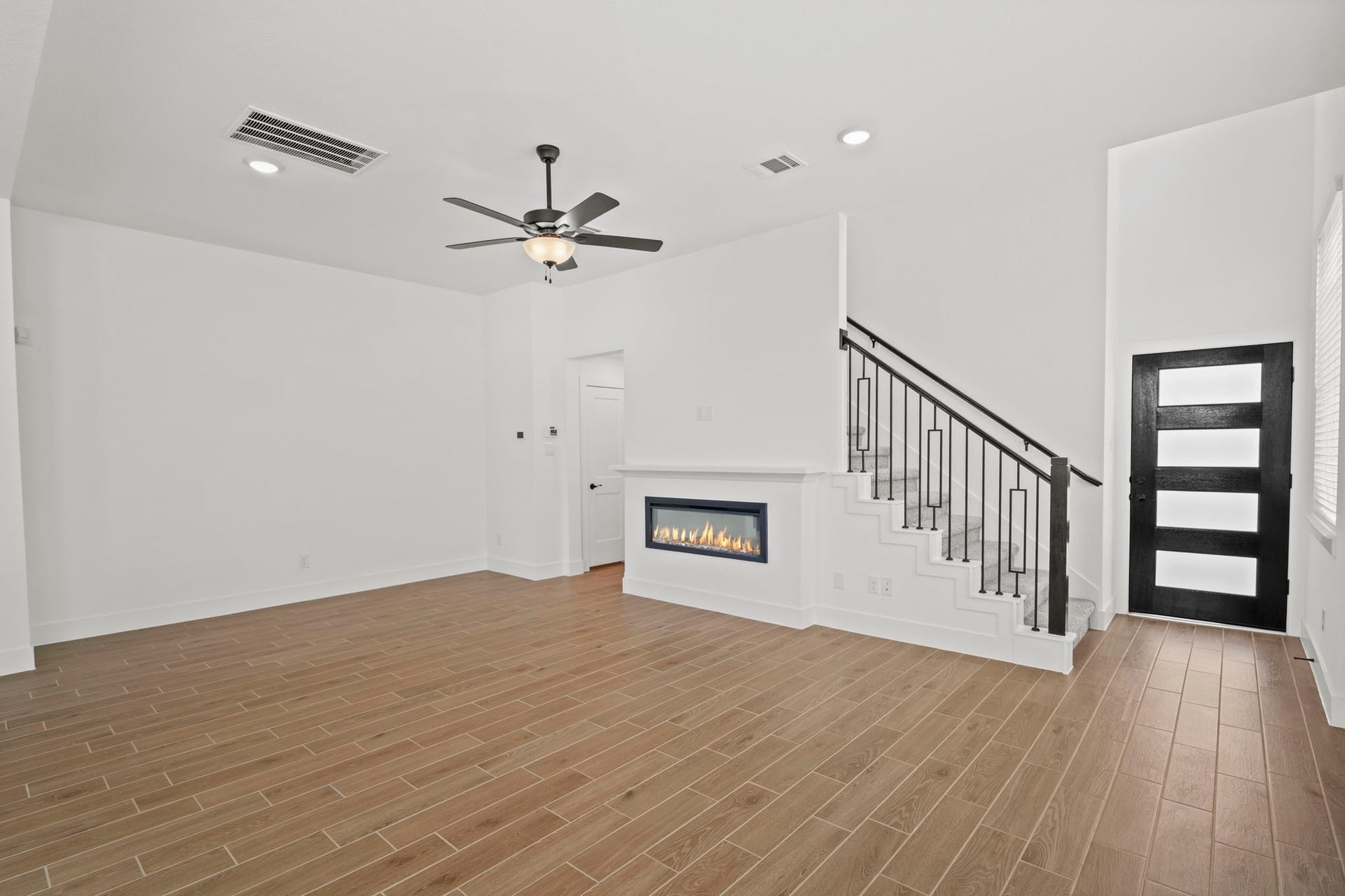 2811 Brandon Bluff Bend, Fulshear, TX 77441 2811 Brandon Bluff Bend, Fulshear, TX 77441