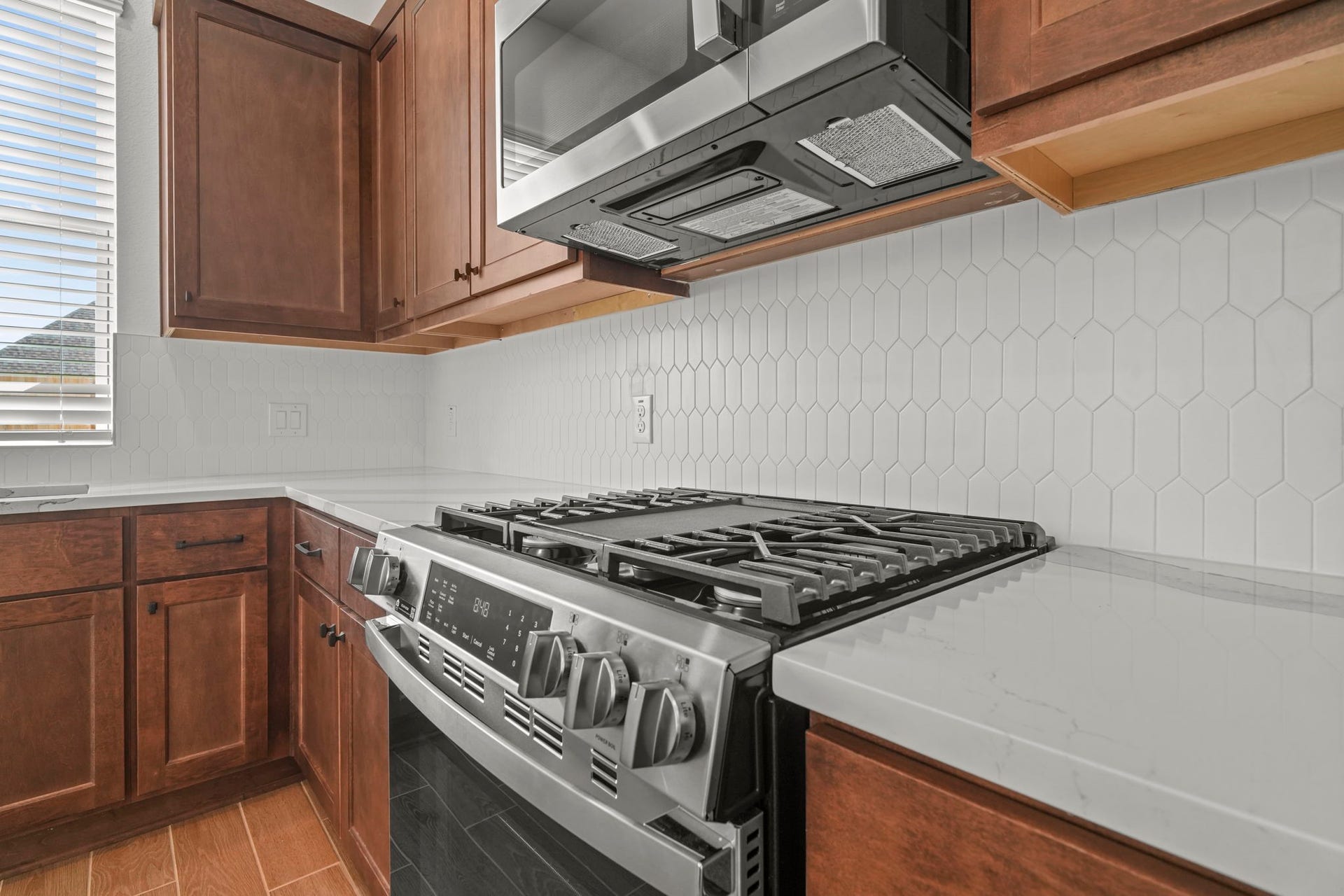 2811 Brandon Bluff Bend, Fulshear, TX 77441 2811 Brandon Bluff Bend, Fulshear, TX 77441