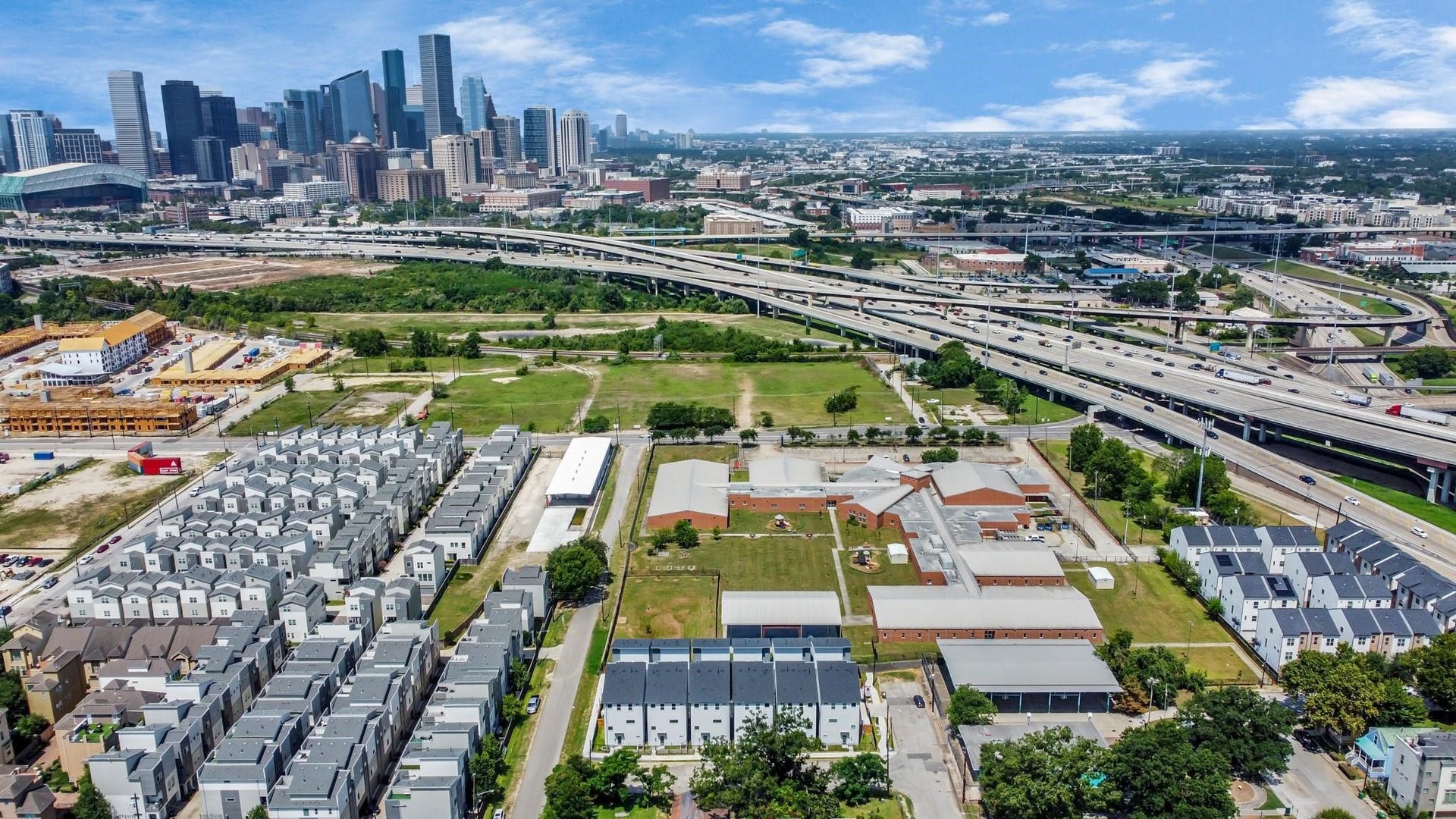 2854 Cline Street, Houston, TX 77020 2854 Cline Street, Houston, TX 77020