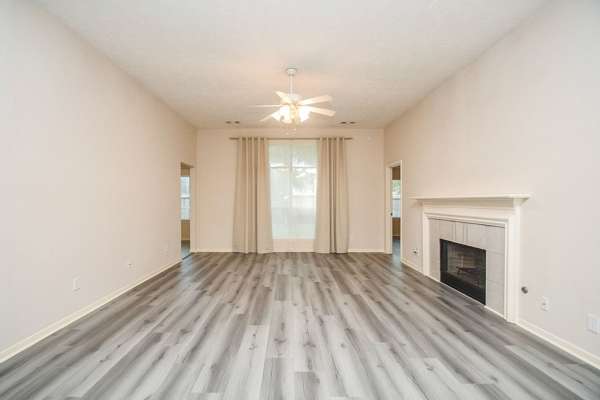 6811 Shelby Oaks Drive, Richmond, TX 77407