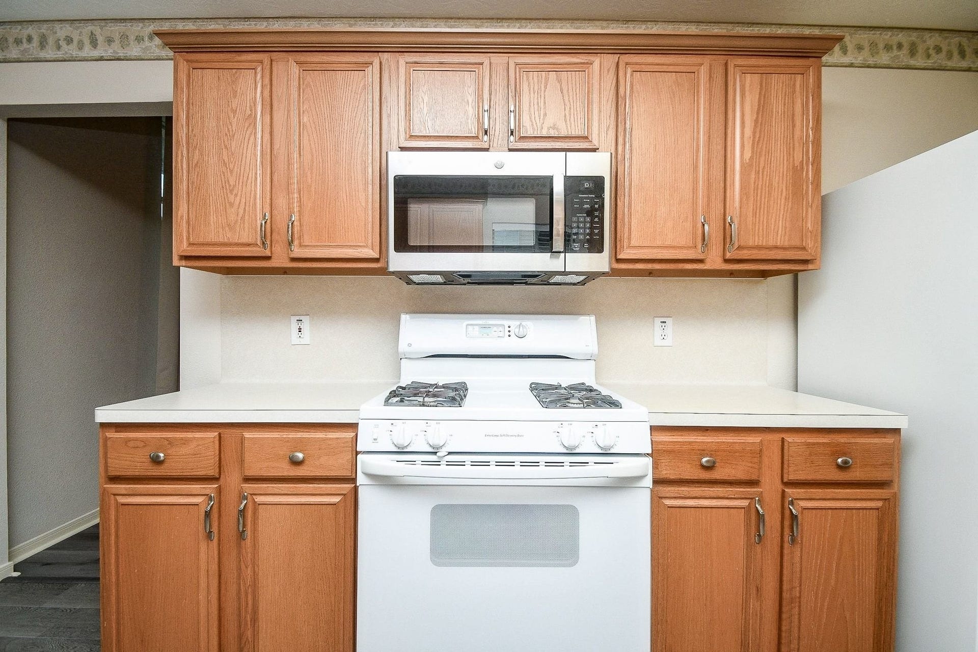 6811 Shelby Oaks Drive, Richmond, TX 77407