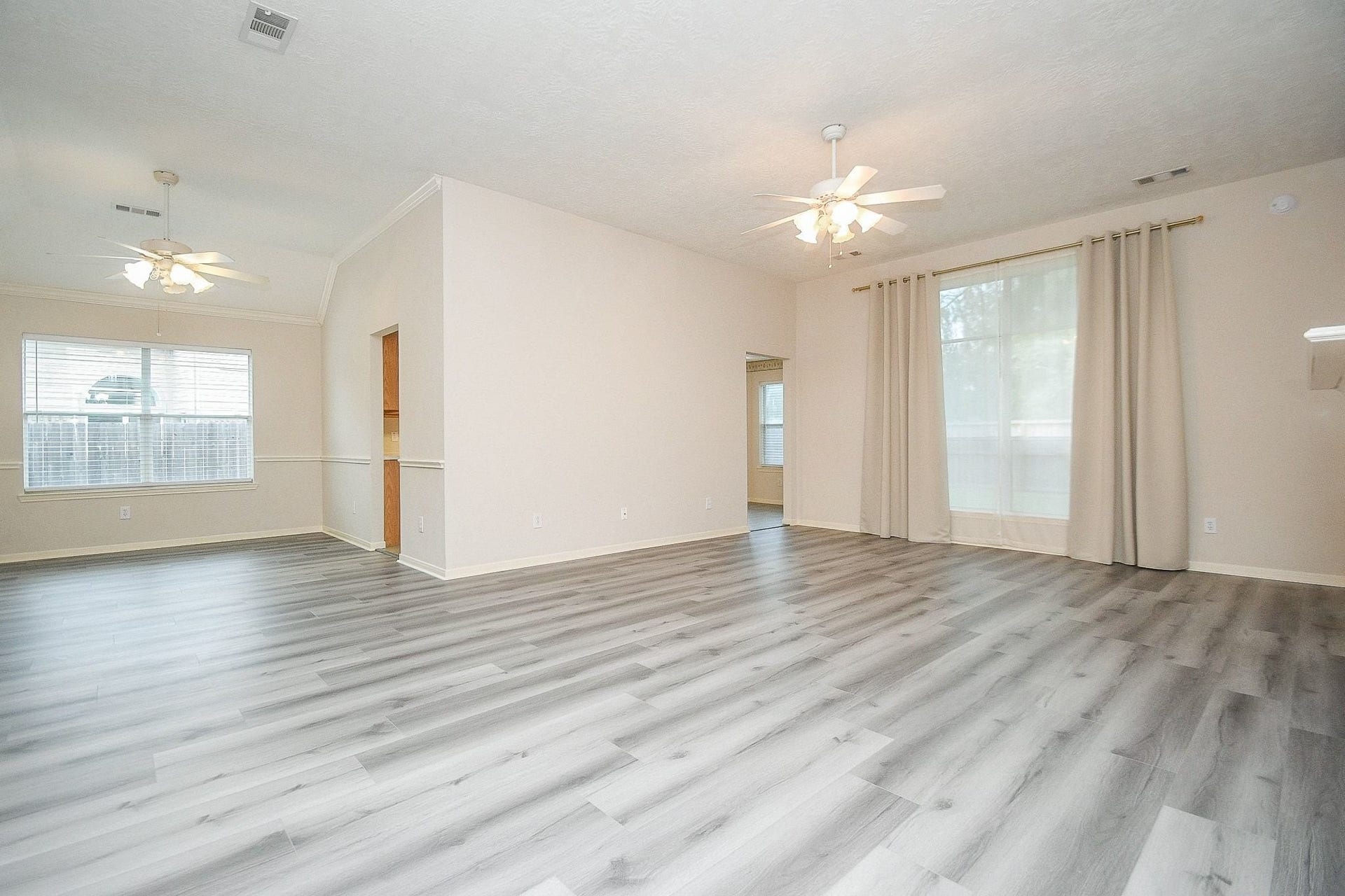 6811 Shelby Oaks Drive, Richmond, TX 77407