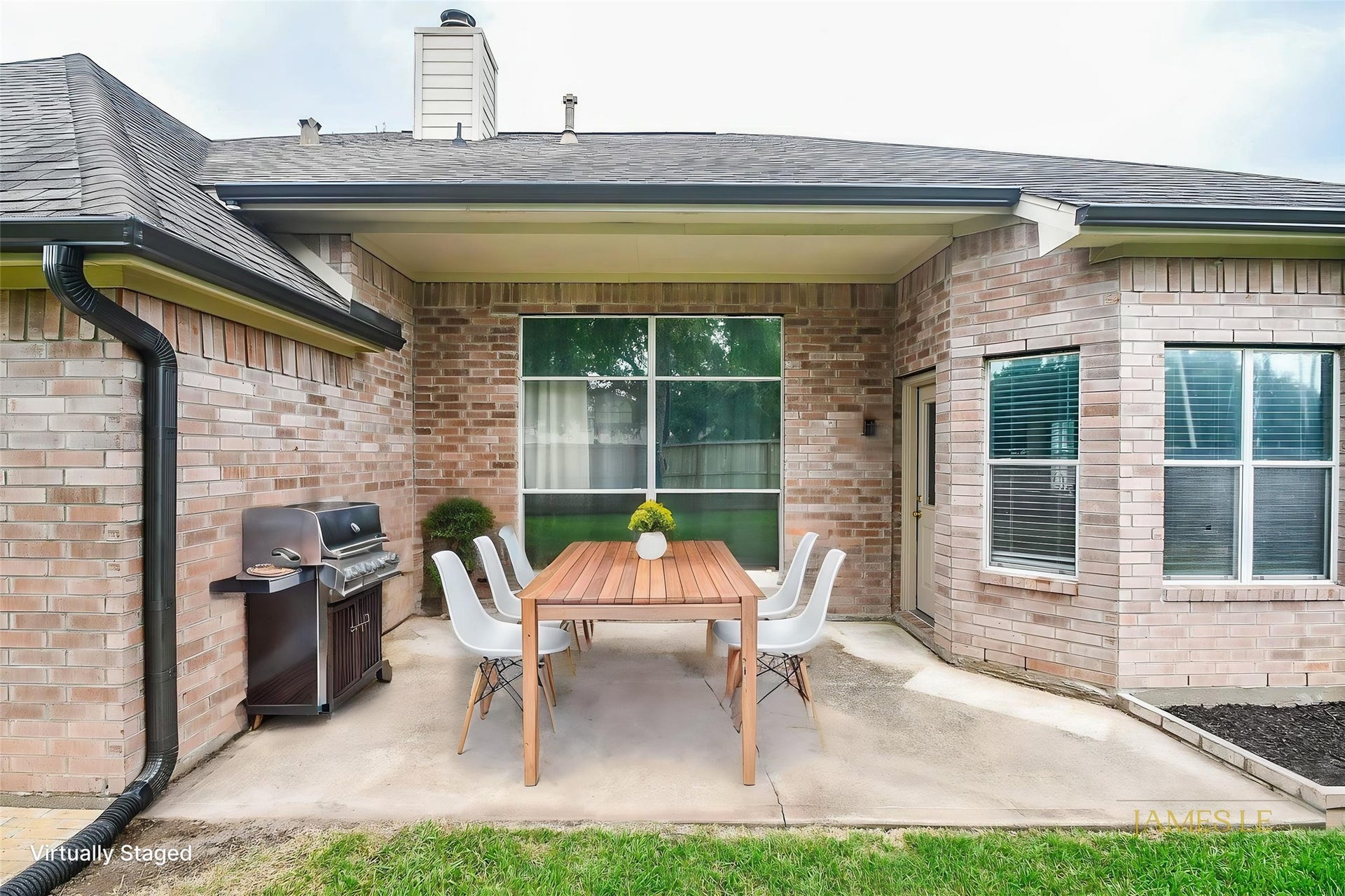6811 Shelby Oaks Drive, Richmond, TX 77407