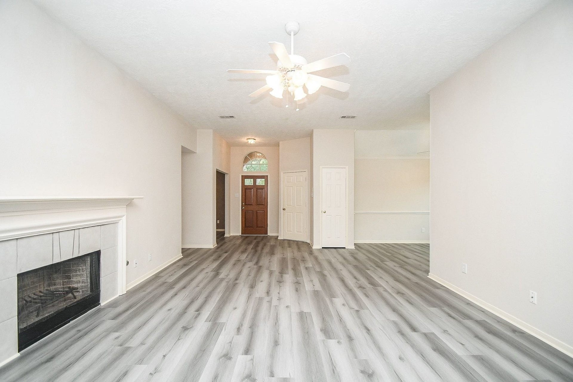 6811 Shelby Oaks Drive, Richmond, TX 77407