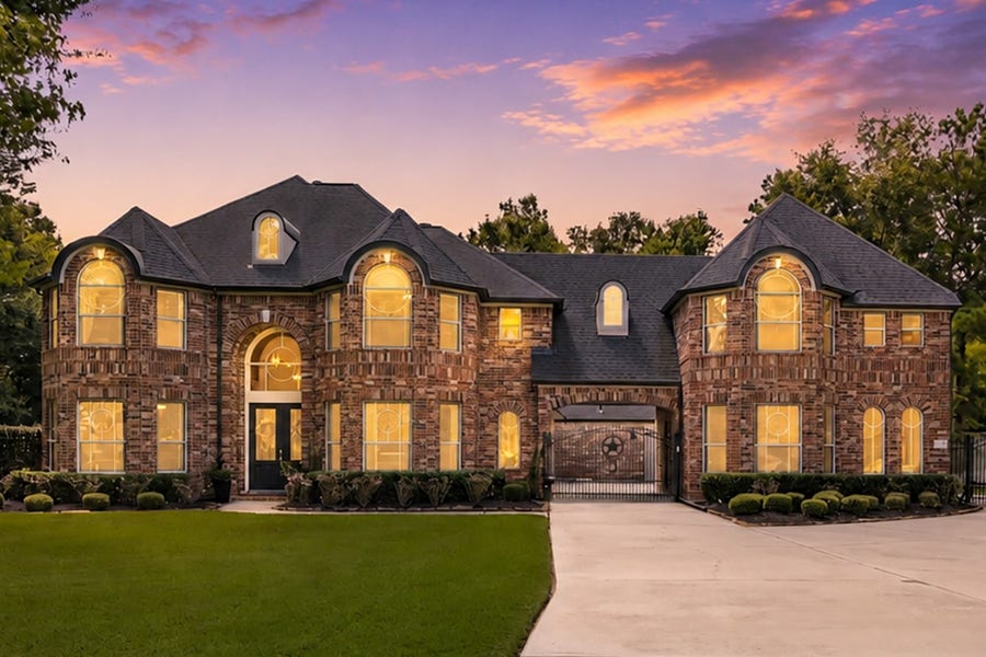 Property photo for 9010 Willow Springs Lane, Conroe, TX