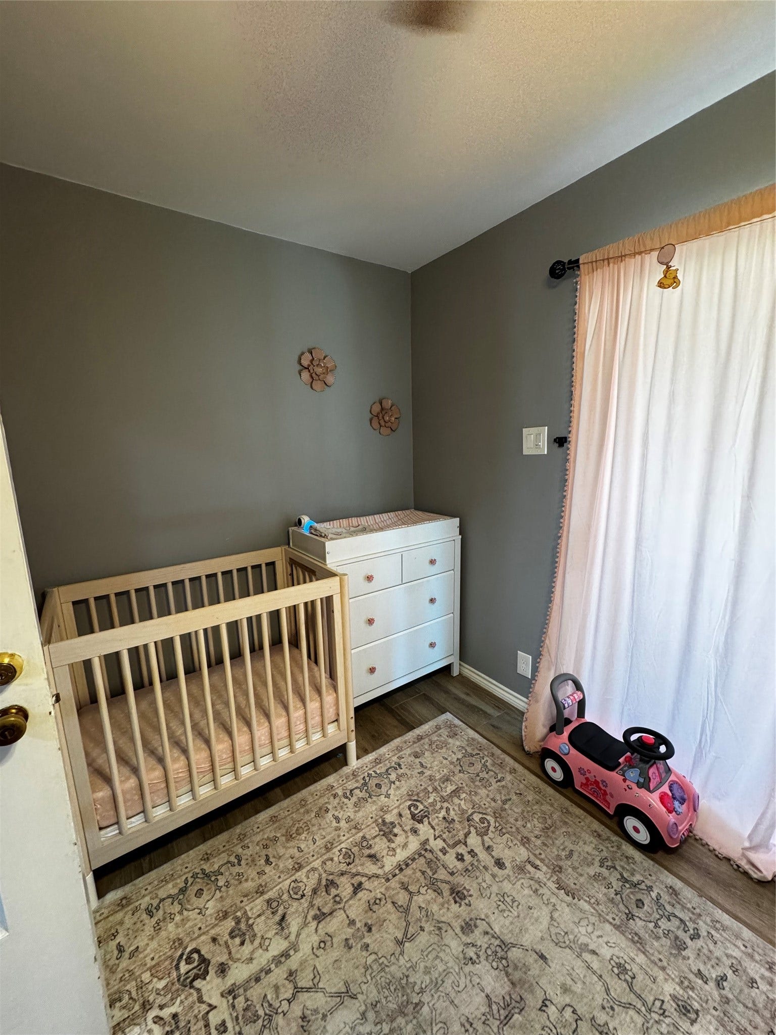 "flex room"