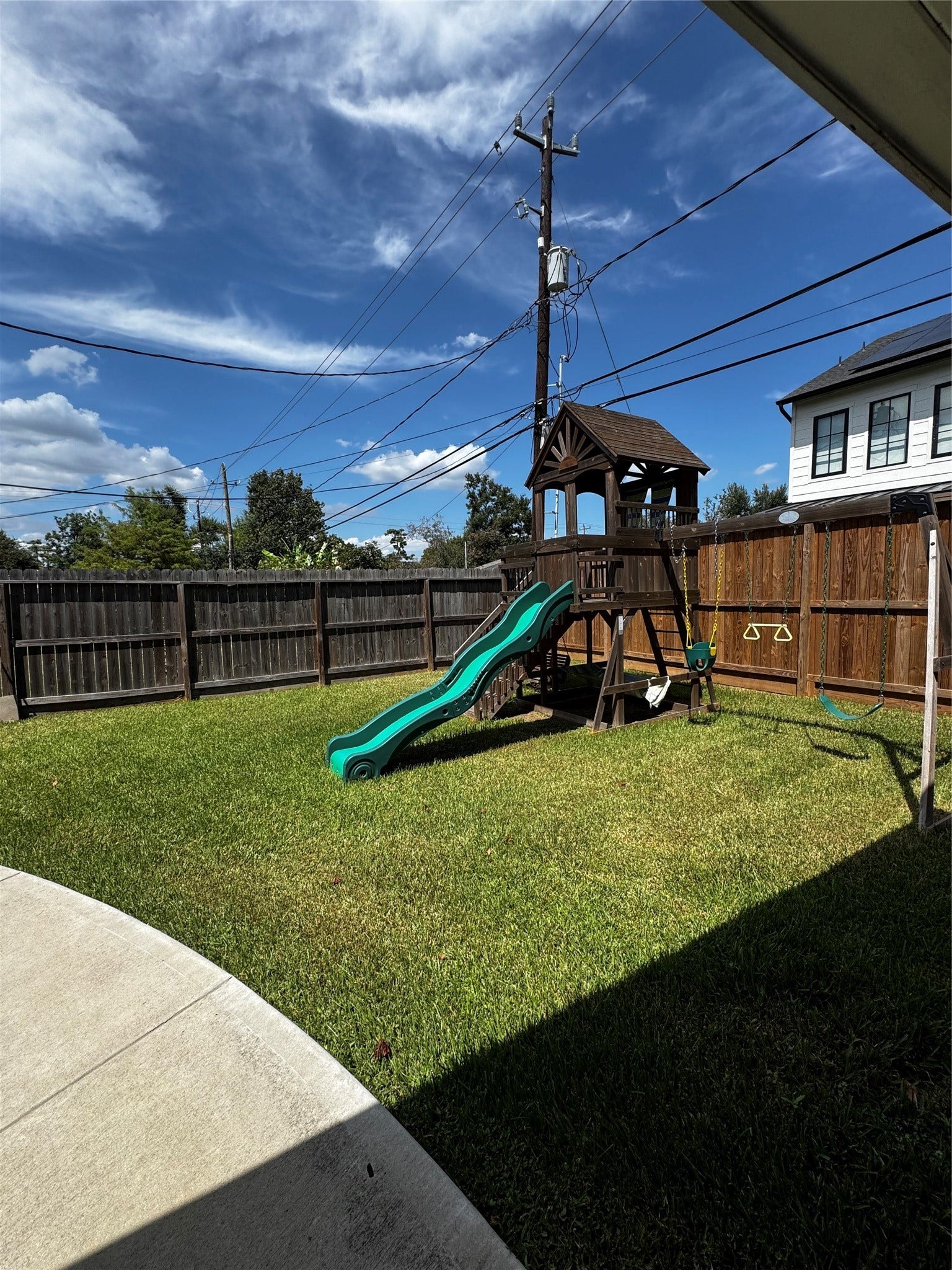 854 T C Jester Boulevard, Houston, TX 77008