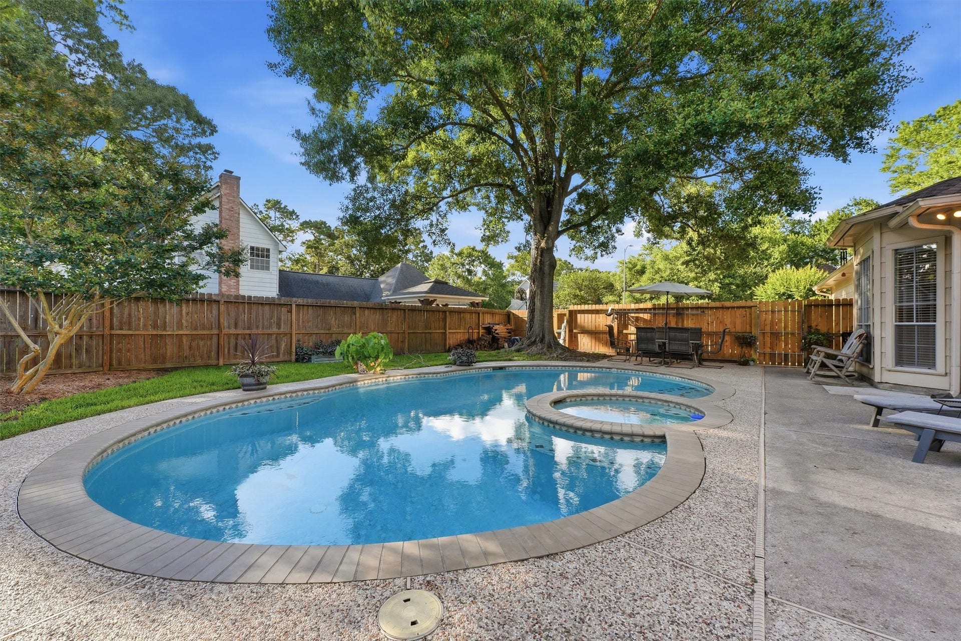 5819 Rocky Brook Drive, Houston, TX 77345