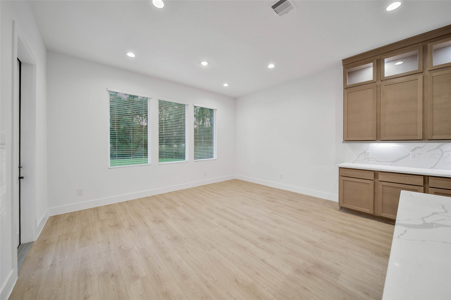 359 Louvenia Court, Pinehurst, TX 77362 359 Louvenia Court, Pinehurst, TX 77362