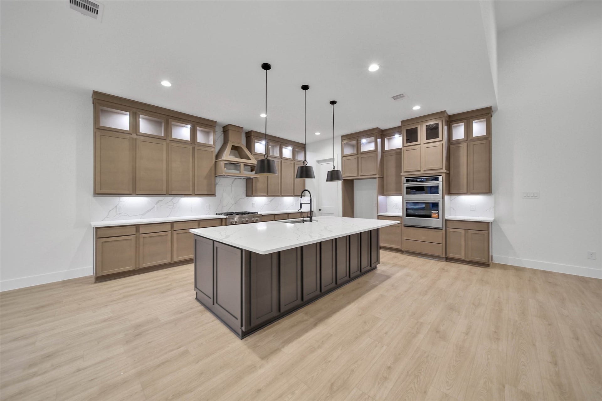 359 Louvenia Court, Pinehurst, TX 77362 359 Louvenia Court, Pinehurst, TX 77362