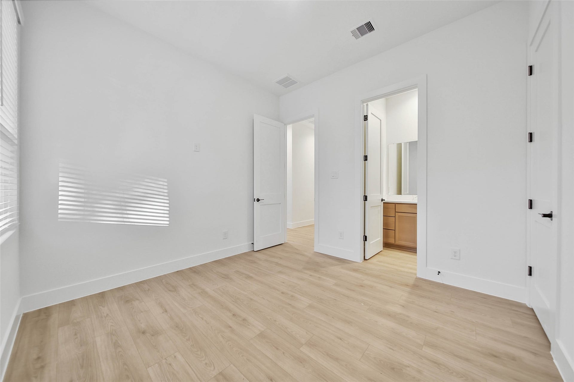 359 Louvenia Court, Pinehurst, TX 77362 359 Louvenia Court, Pinehurst, TX 77362