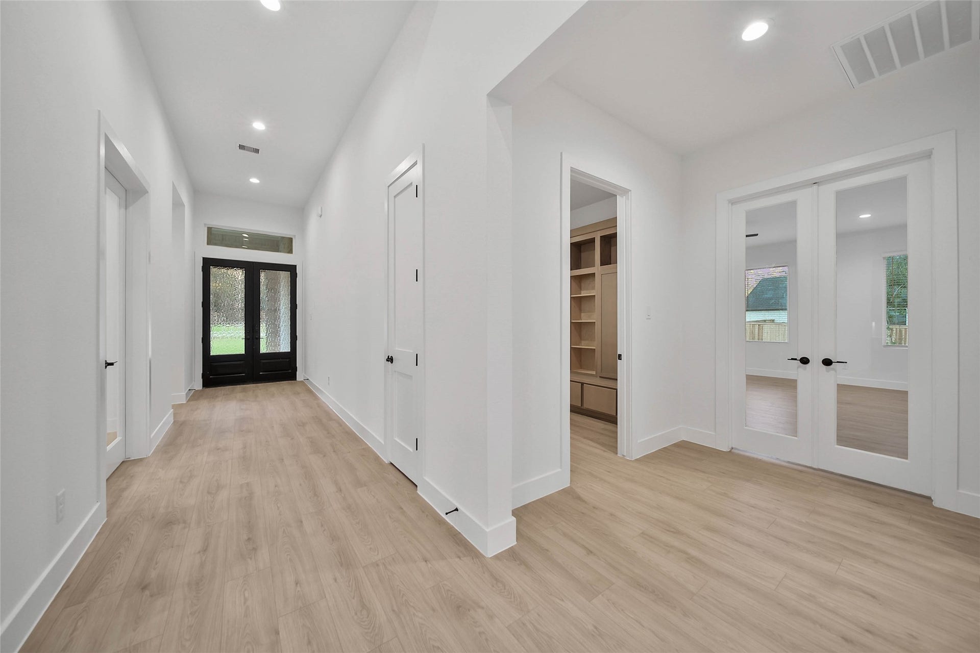 359 Louvenia Court, Pinehurst, TX 77362 359 Louvenia Court, Pinehurst, TX 77362