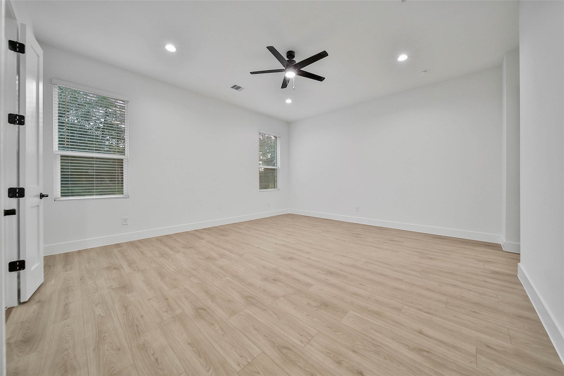 359 Louvenia Court, Pinehurst, TX 77362 359 Louvenia Court, Pinehurst, TX 77362