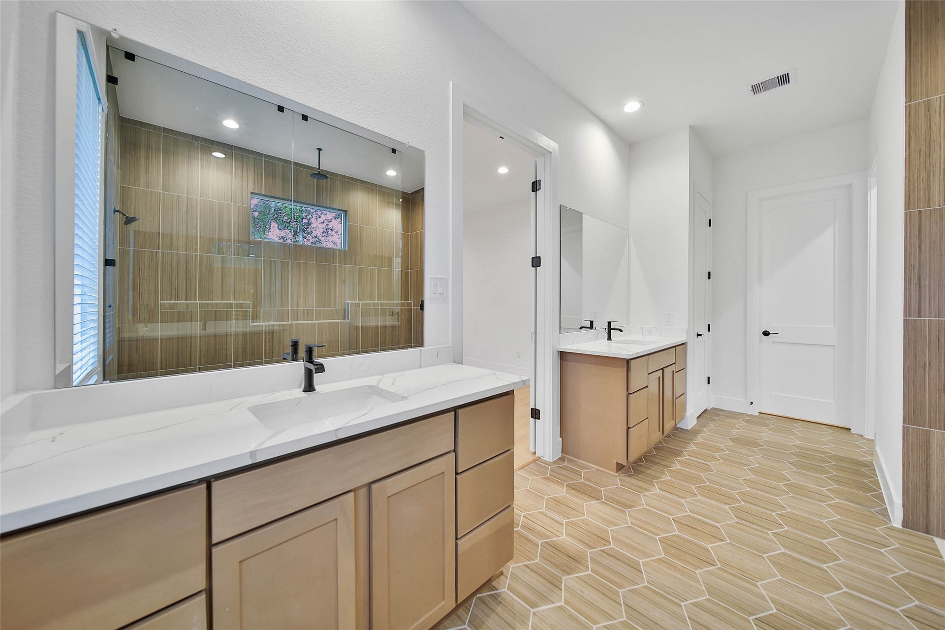 359 Louvenia Court, Pinehurst, TX 77362 359 Louvenia Court, Pinehurst, TX 77362