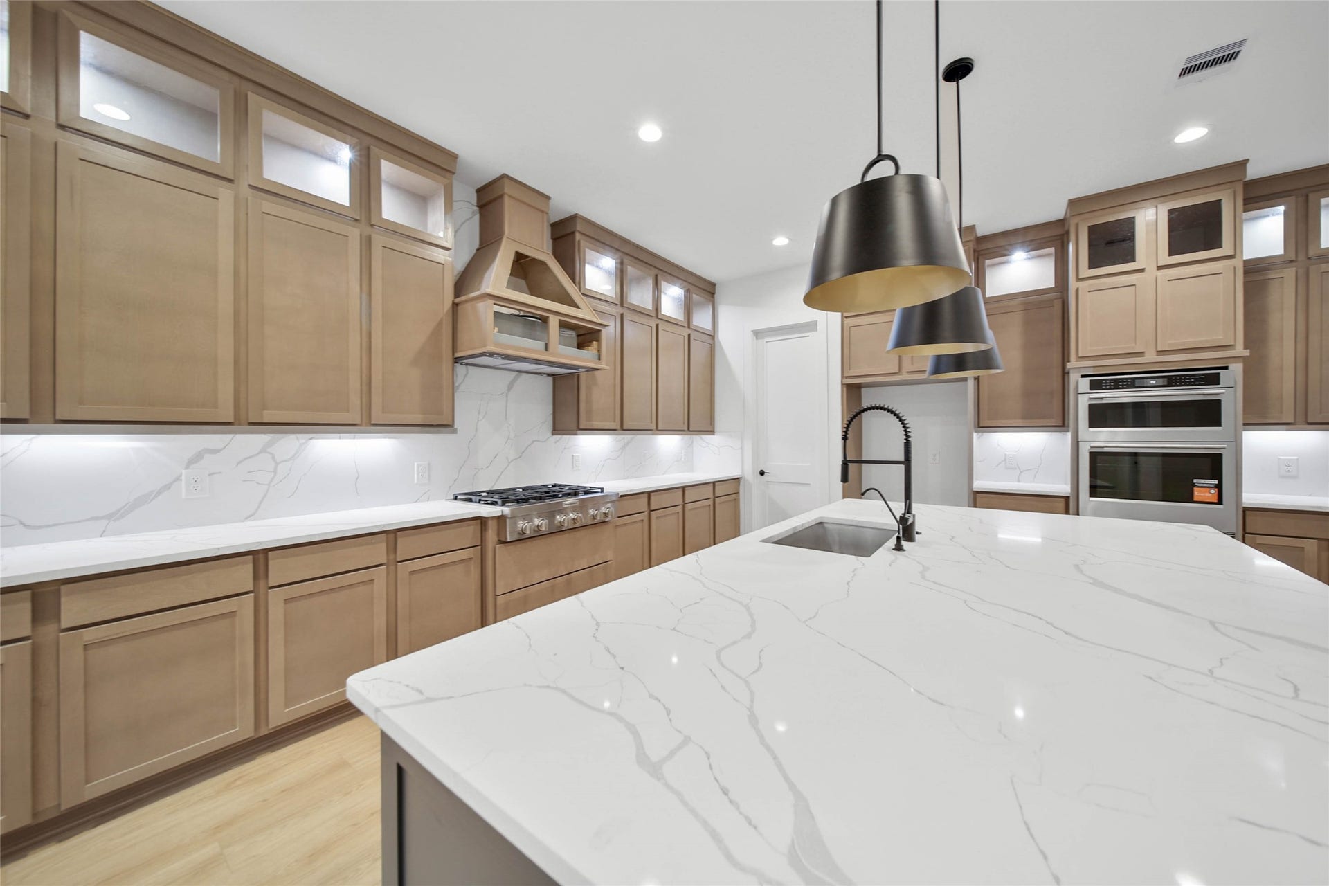 359 Louvenia Court, Pinehurst, TX 77362 359 Louvenia Court, Pinehurst, TX 77362