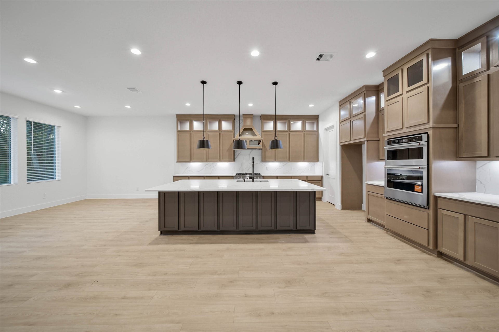 359 Louvenia Court, Pinehurst, TX 77362 359 Louvenia Court, Pinehurst, TX 77362