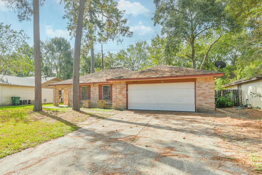 Property photo for 2718 Tinechester Drive, Houston, TX