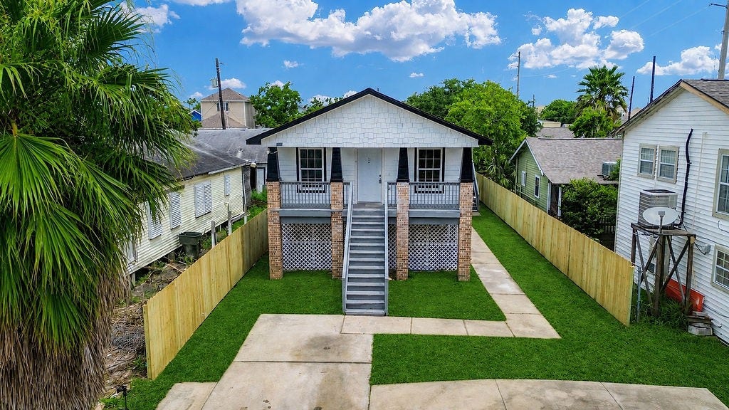5306 Avenue M 1/2, Galveston, TX 77551 5306 Avenue M 1/2, Galveston, TX 77551