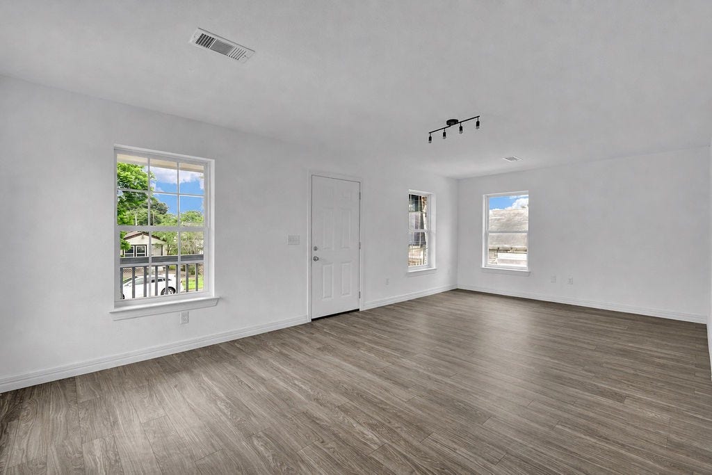 5306 Avenue M 1/2, Galveston, TX 77551 5306 Avenue M 1/2, Galveston, TX 77551