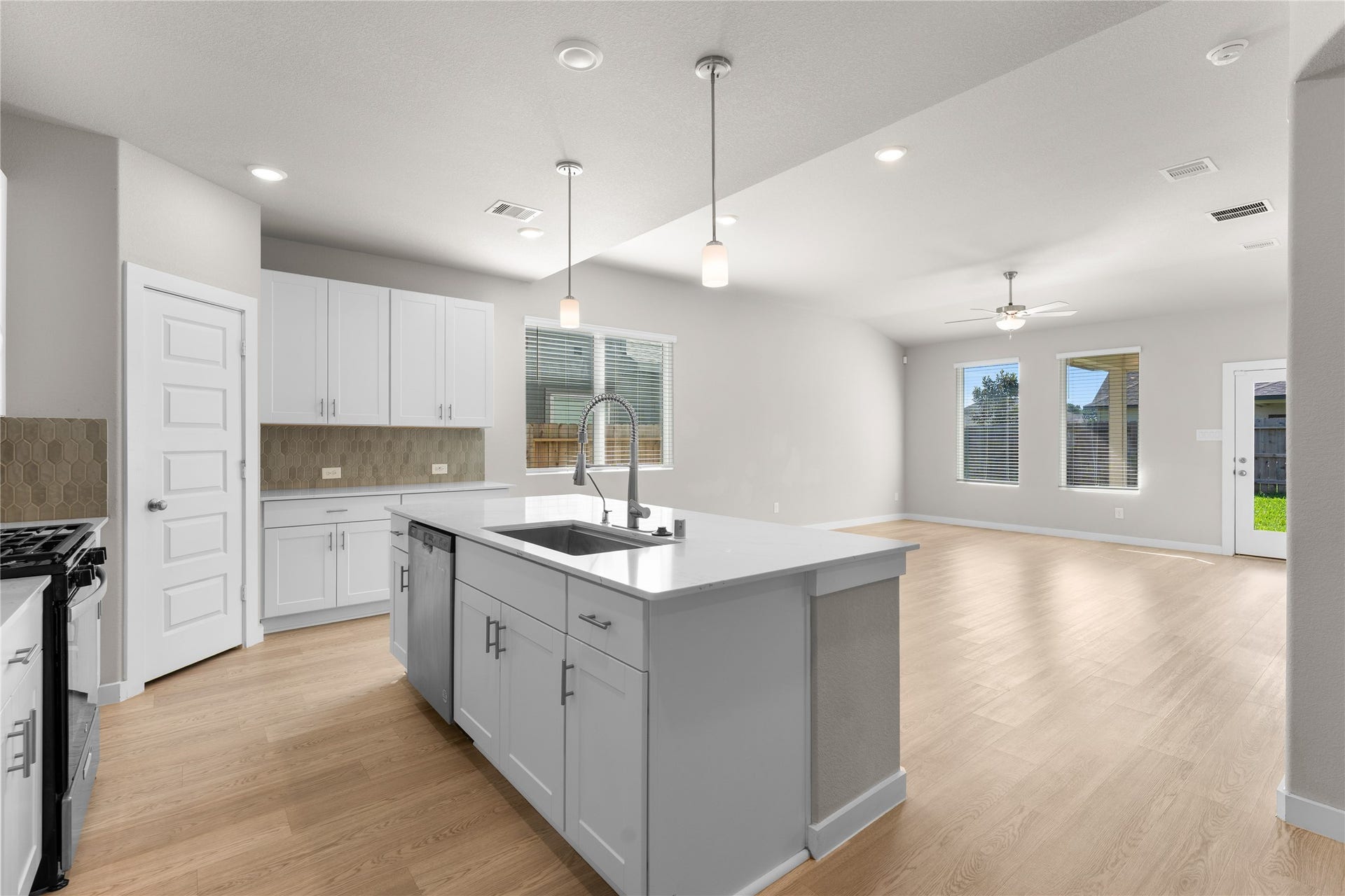 14115 Greystone Terrace Street, Magnolia, TX 77354 14115 Greystone Terrace Street, Magnolia, TX 77354