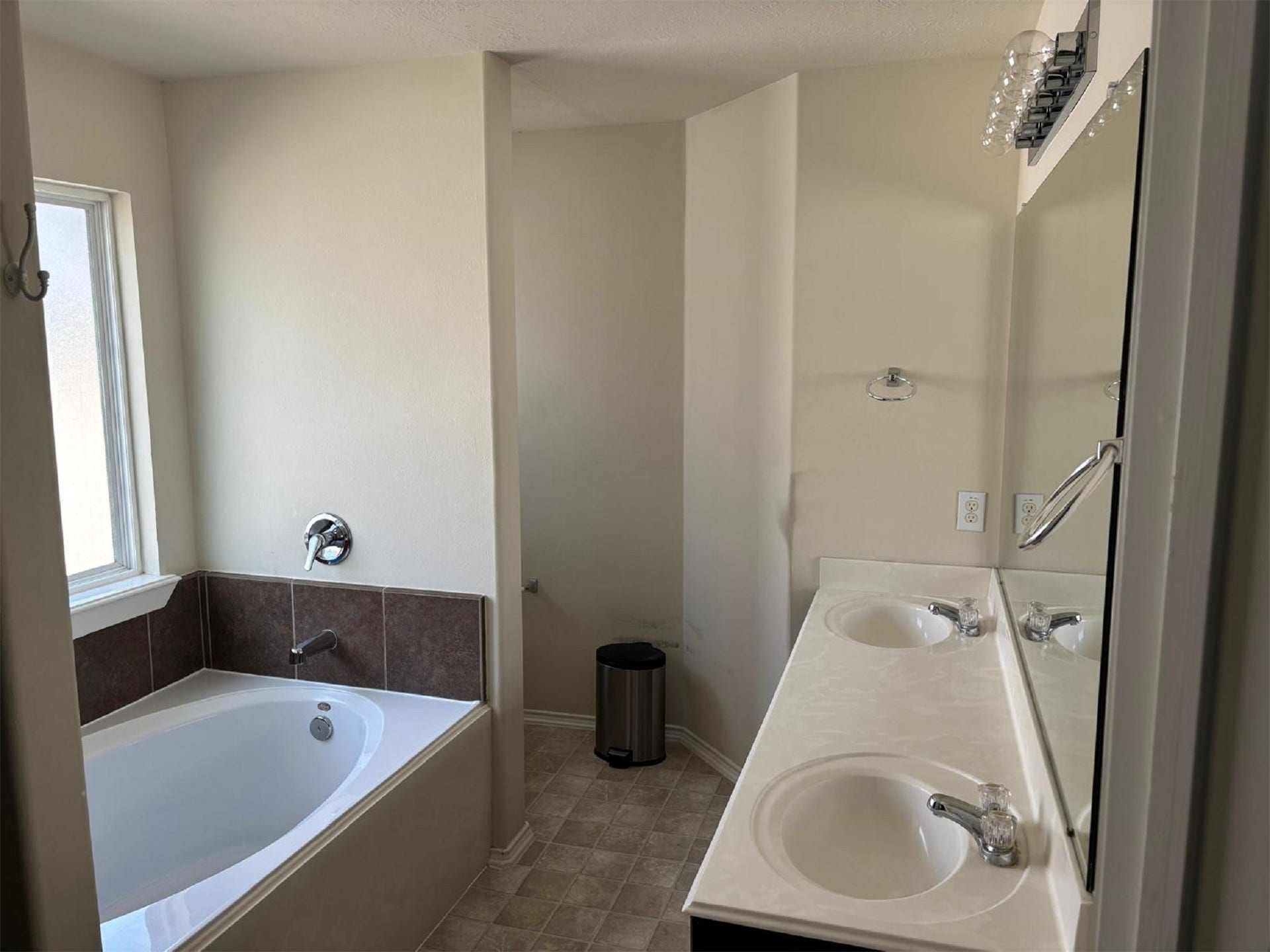 1106 Crestmont Place Loop, Missouri City, TX 77489 1106 Crestmont Place Loop, Missouri City, TX 77489