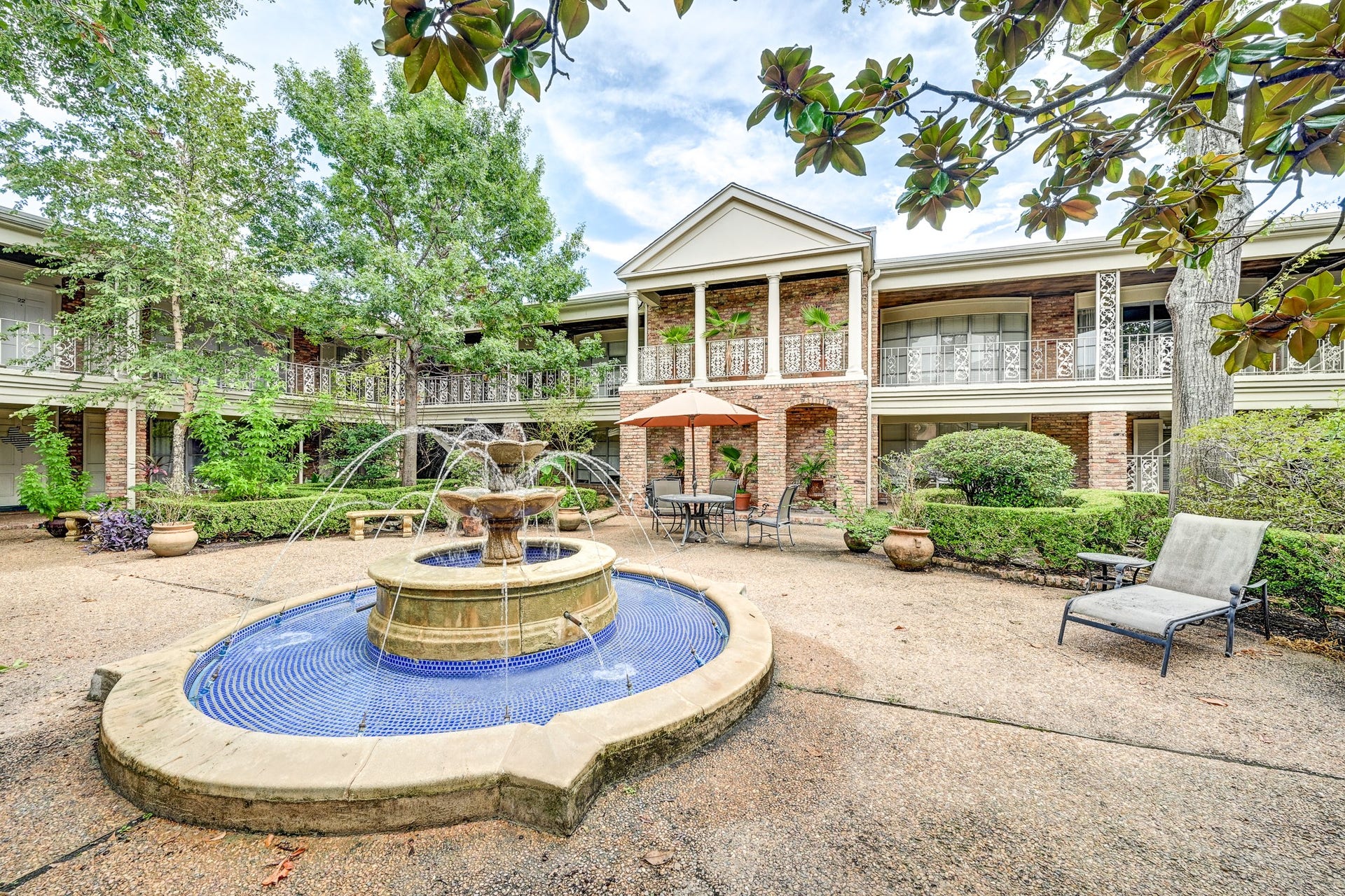 2727 Briarhurst Drive, #25, Houston, TX 77057