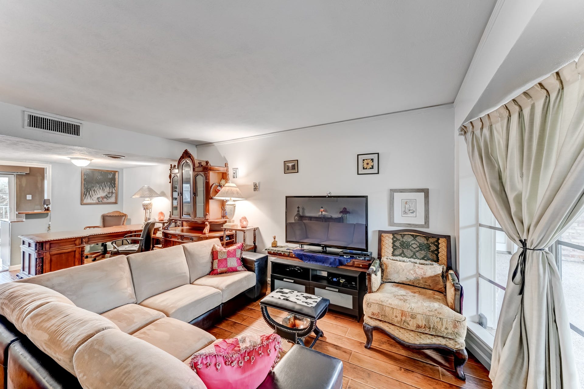 2727 Briarhurst Drive, #25, Houston, TX 77057