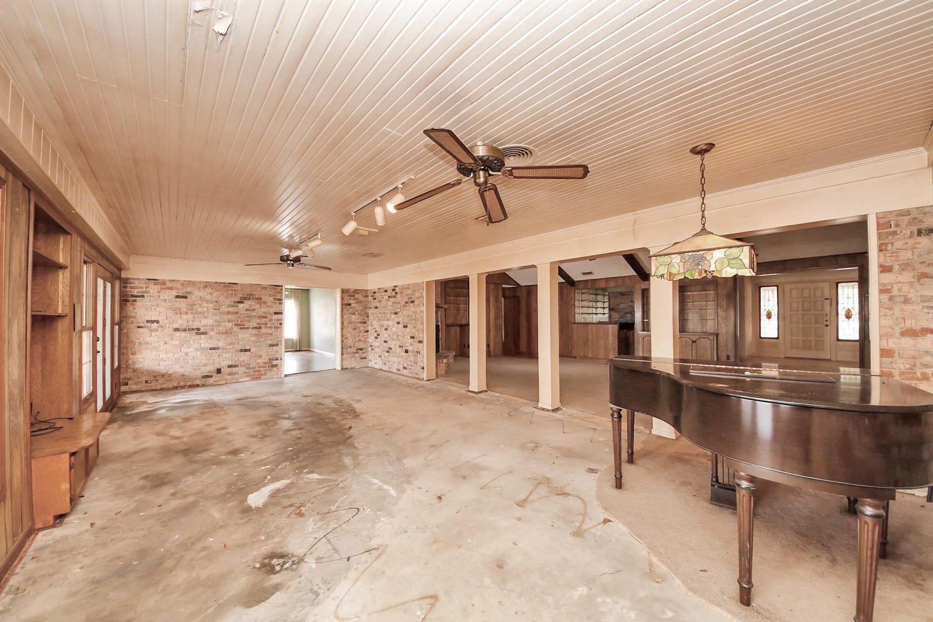 17115 County Road 831, Pearland, TX 77584 17115 County Road 831, Pearland, TX 77584
