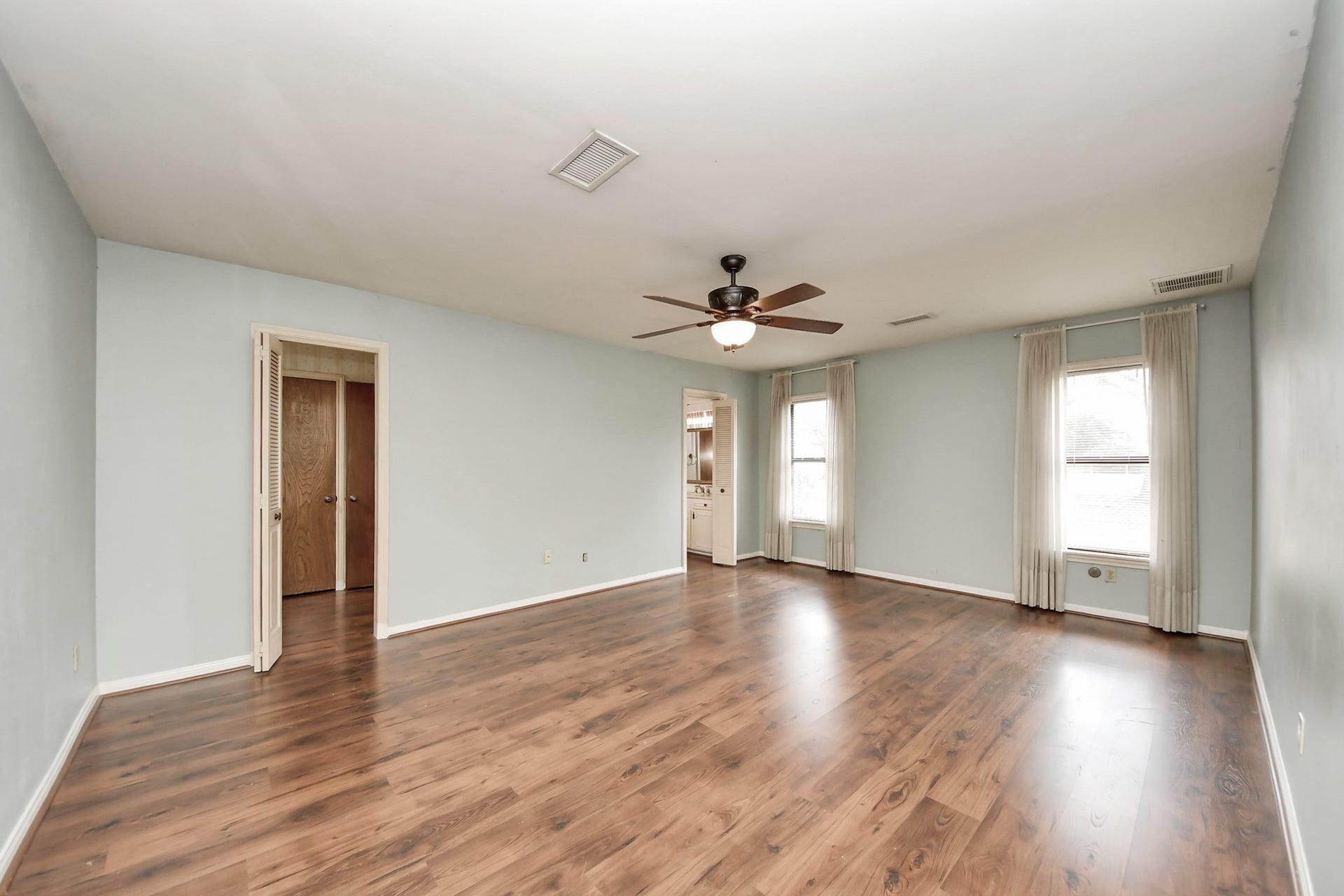 17115 County Road 831, Pearland, TX 77584 Primary Suite